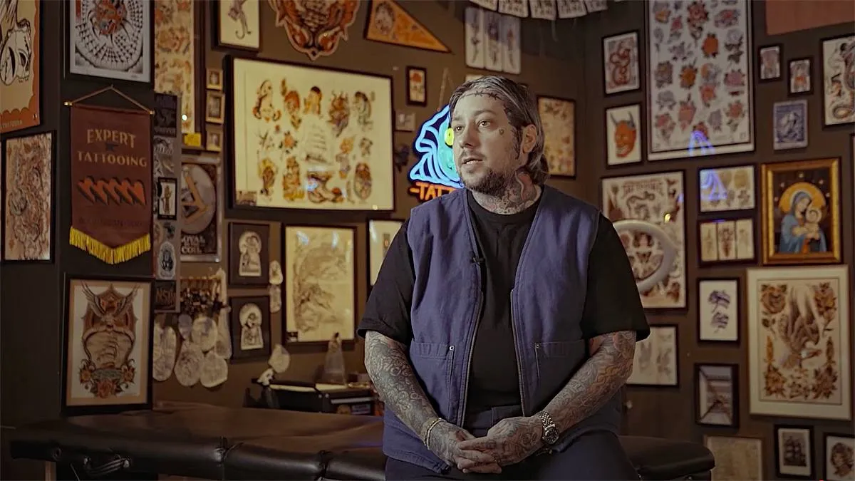 five hearts tattoo beek