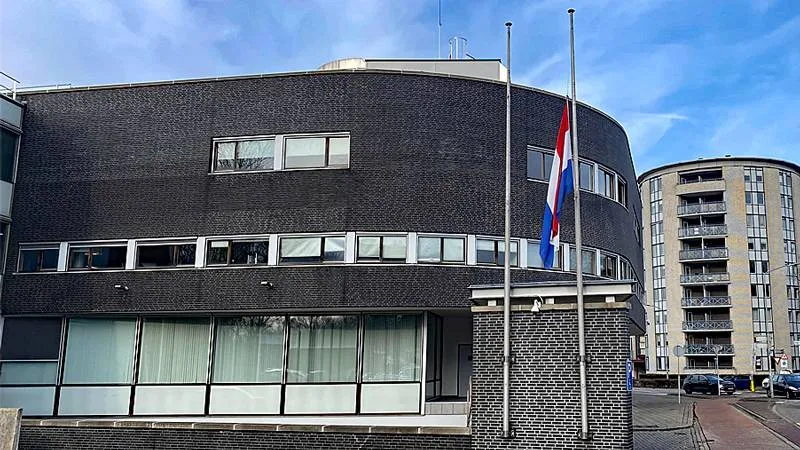 vlag halfstok politie sittard