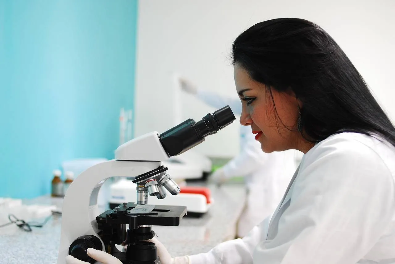 laboratorium fernandozhiminaicela Pixabay