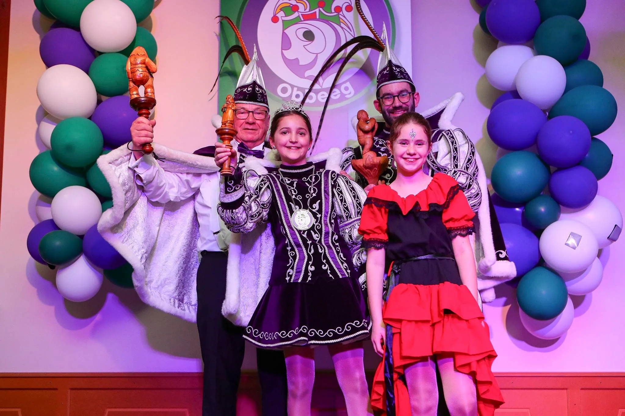 Seniorenprins en Jeugdprinses (en haar adjudantje Pippa)