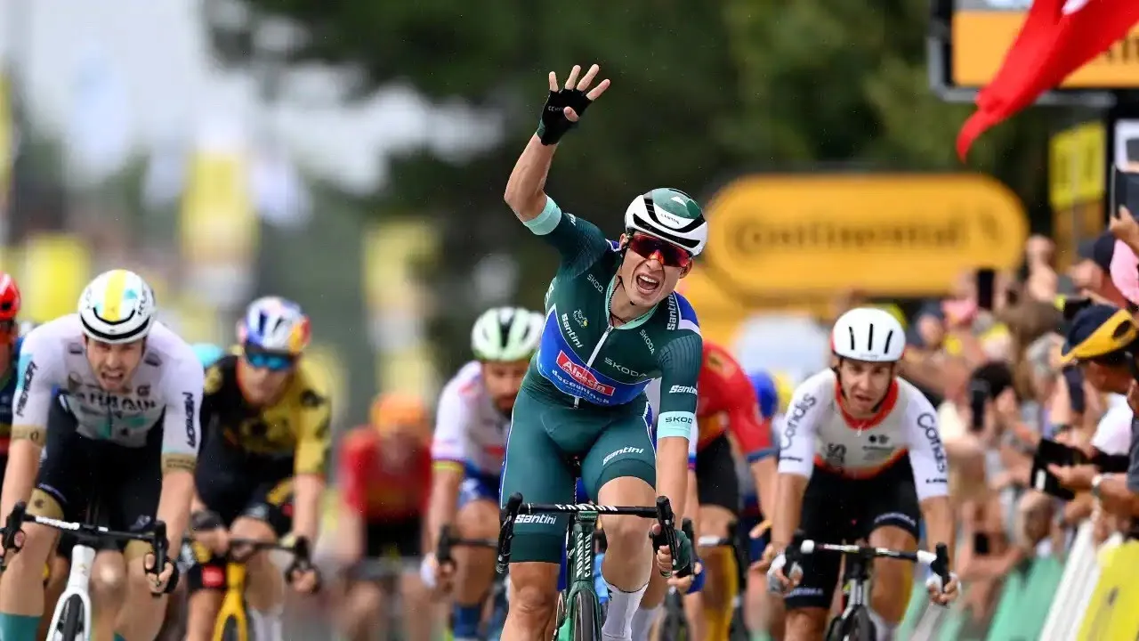 den groenne troeje jasper philipsen tour de france 2023