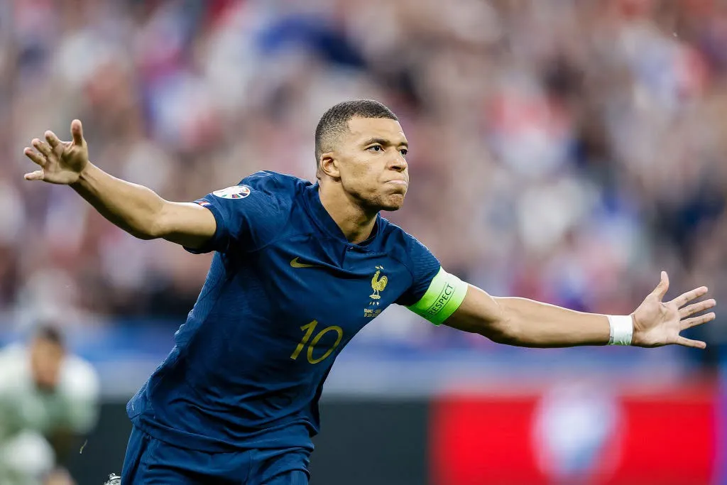 Kylian Mbappe vækker vrede hos Real Madrid-fans med dette foto