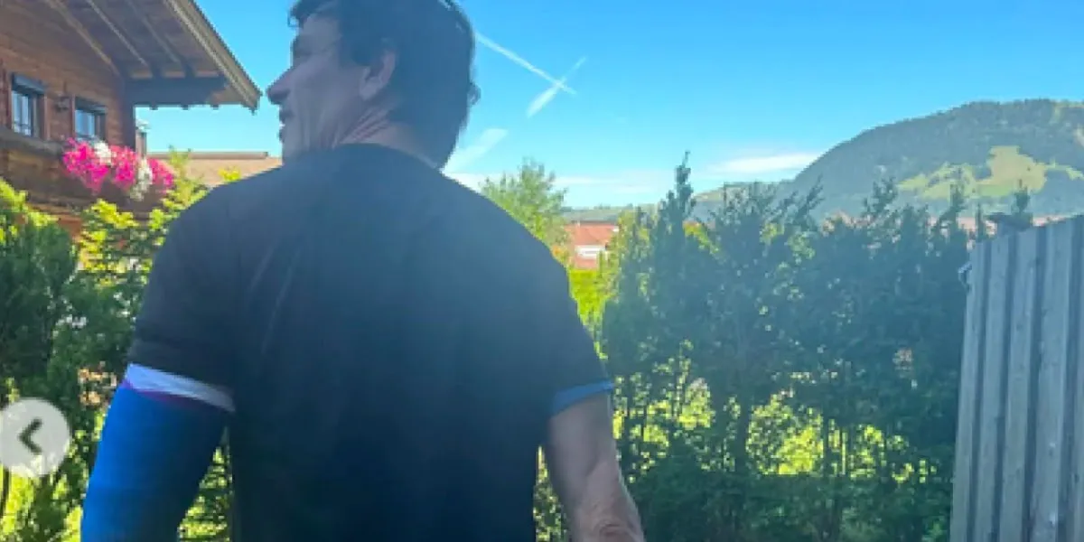 Toto Wolff i gips efter voldsomt styrt på mountainbike