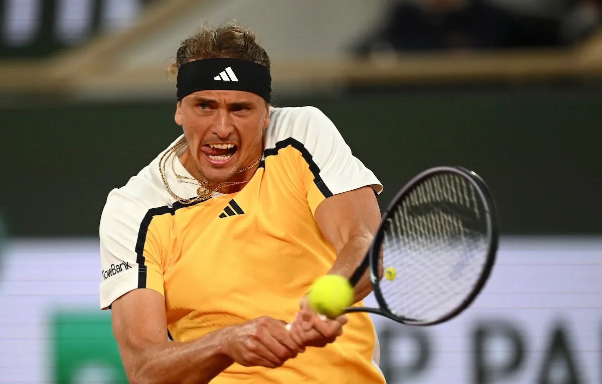 Alexander Zverev kritiserer nye, billigere tennisbolde