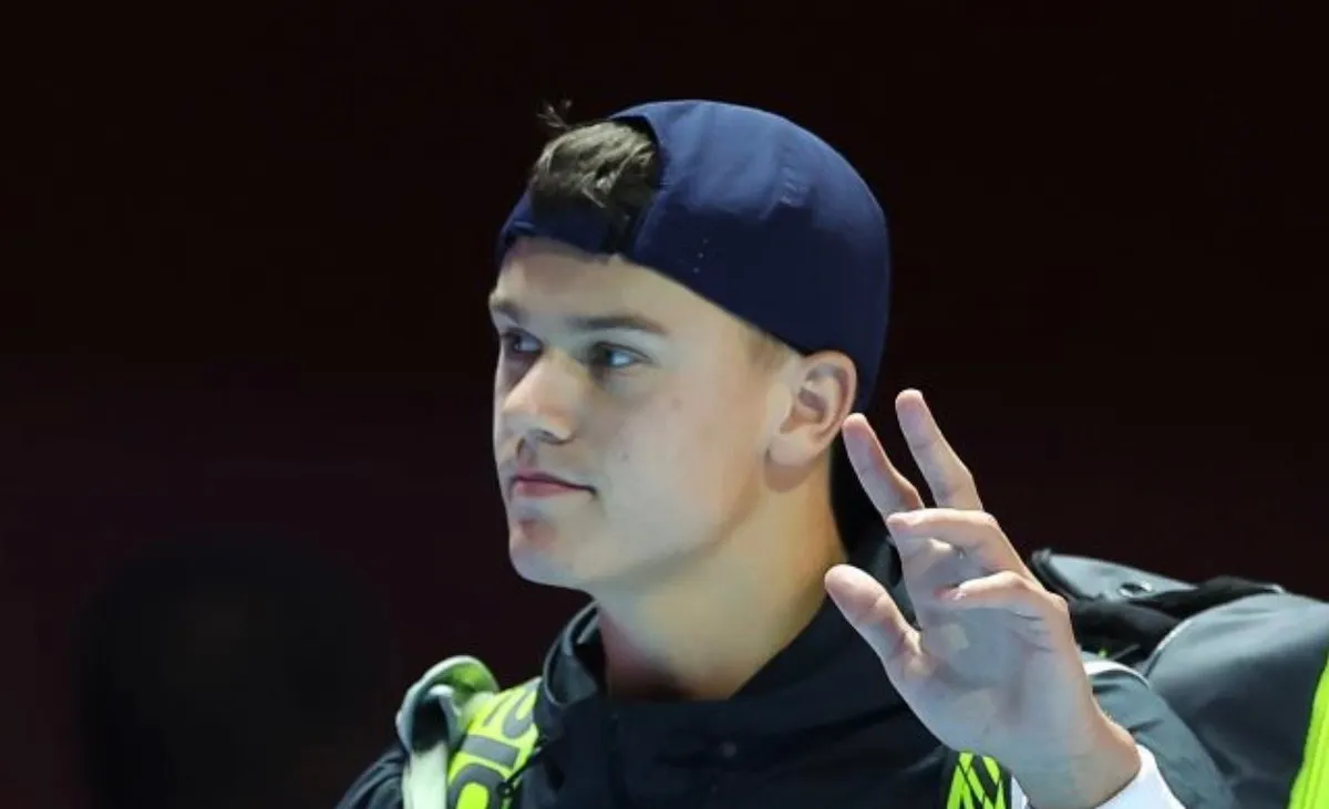 Holger Runes barndomsven nærmer sig tennistoppen: Snakker ikke sammen