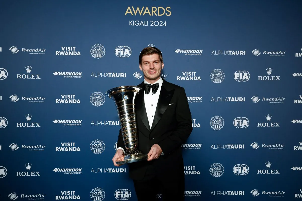 Max Verstappen støttes i at skifte til underpræsterende F1-rival