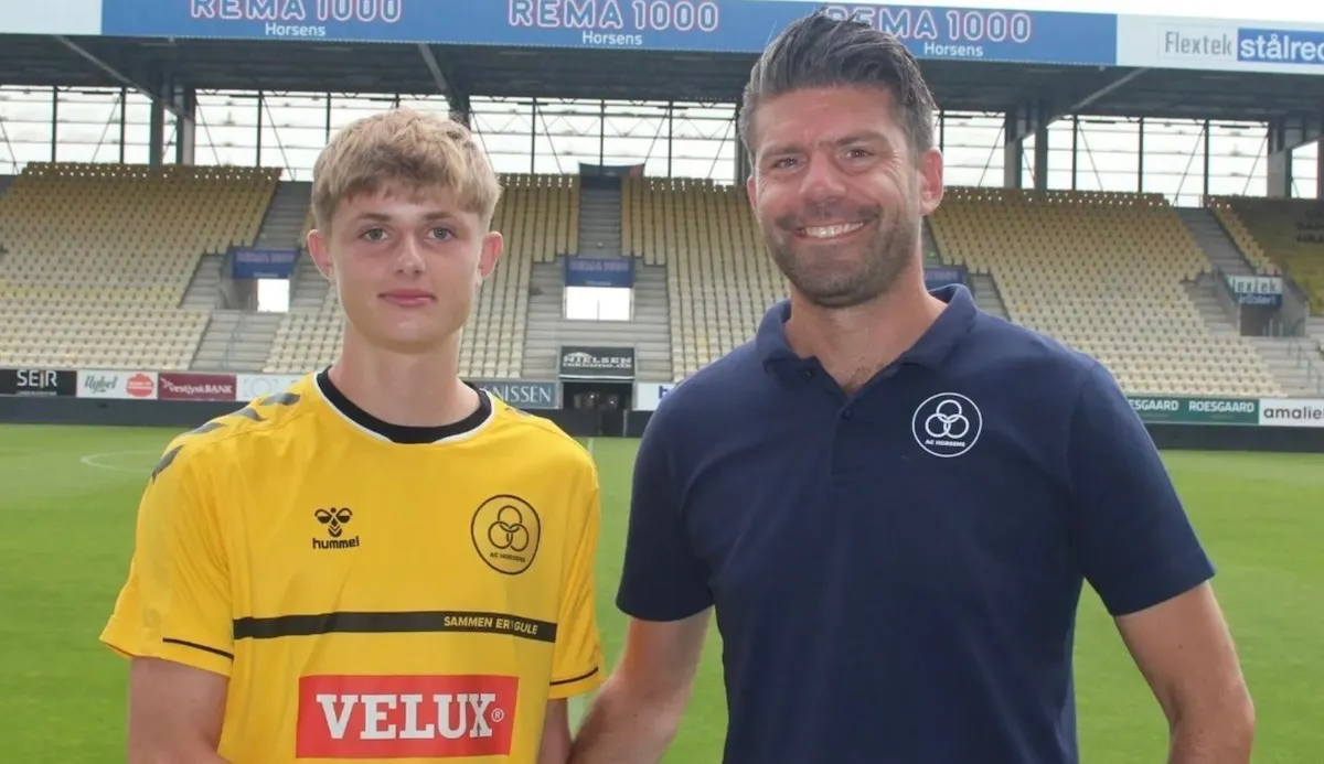 Forsvarstalent rykkes permanent op til Young AC Horsens