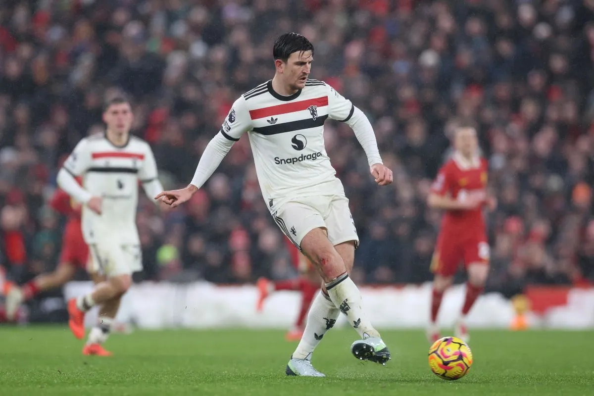 Harry Maguire finder sig selv igen under Amorim