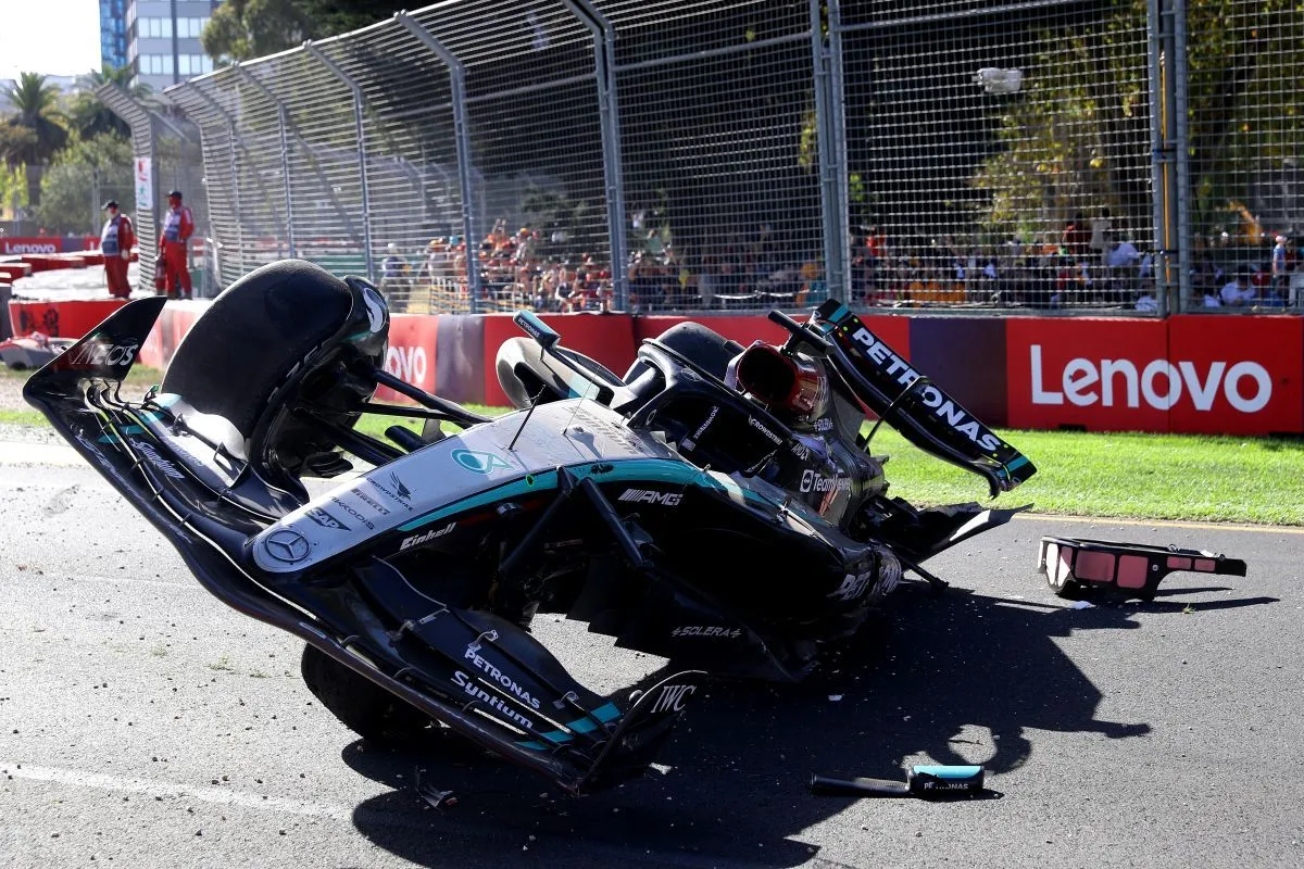 Australiens Grand Prix griber ind efter George Russells voldsomme ulykke i '24
