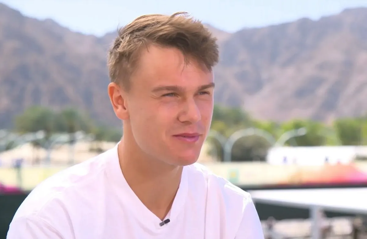 Holger Rune sender besked på 5 ord til Kylie Jenner og Timothée Chalamet efter sin sejr