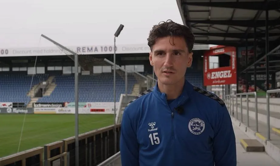 SønderjyskE-topscorer kan spille på tre landshold: "Kan ikke sproget"