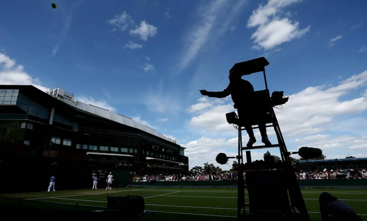 tennis umpire chair