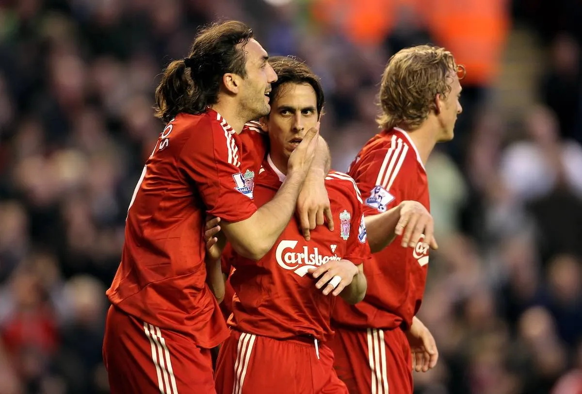 Tidligere Liverpool-stjerne angrebet med en håndgranat