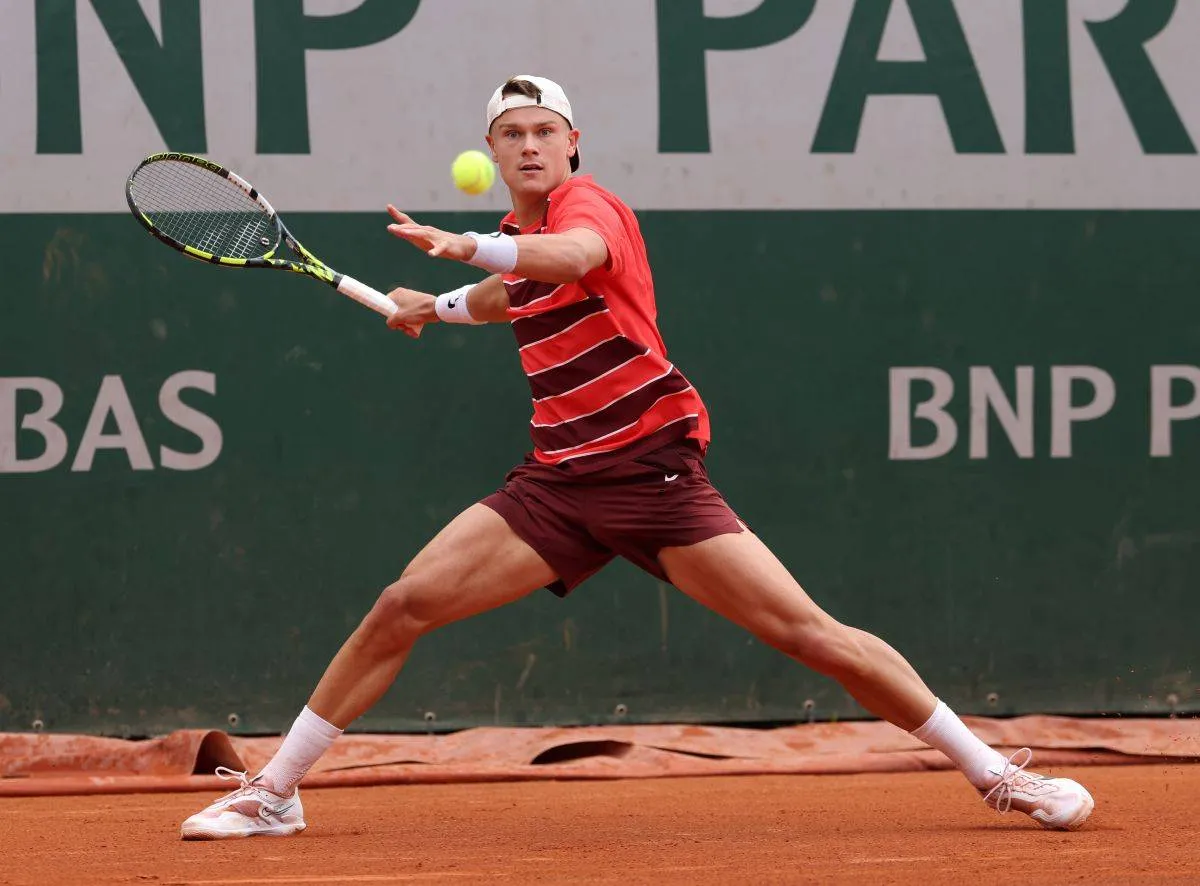 Holger Rune overkommer startvanskeligheder og tager French Open-sejr