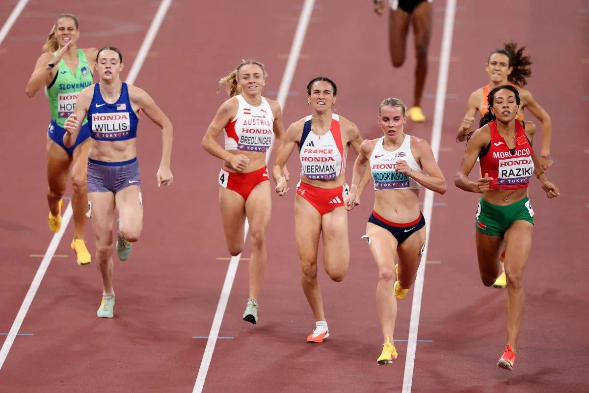 caroline bredlinger atletik keely hodginkson
