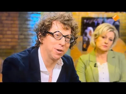 Linkse hater Arnon Grünberg: "Het had erger kunnen zijn, FVD had kunnen winnen." Baudet: "Inderdaad!"