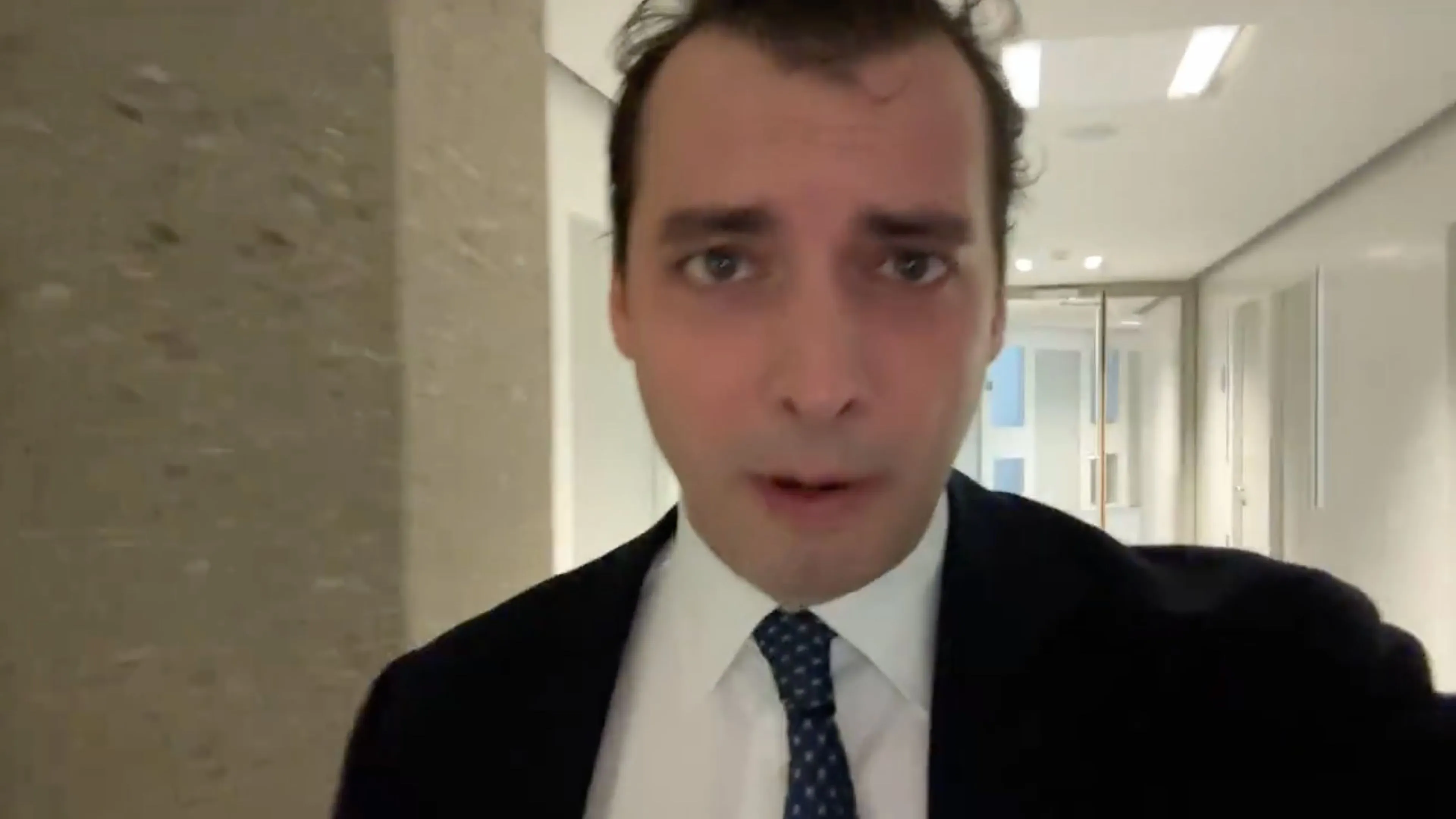 Kijk! Thierry Baudet WOEST om veroordeling Dries van Langenhove en arrestatie Andrew Tate: "Stilzitten en zwijgen is geen optie!"