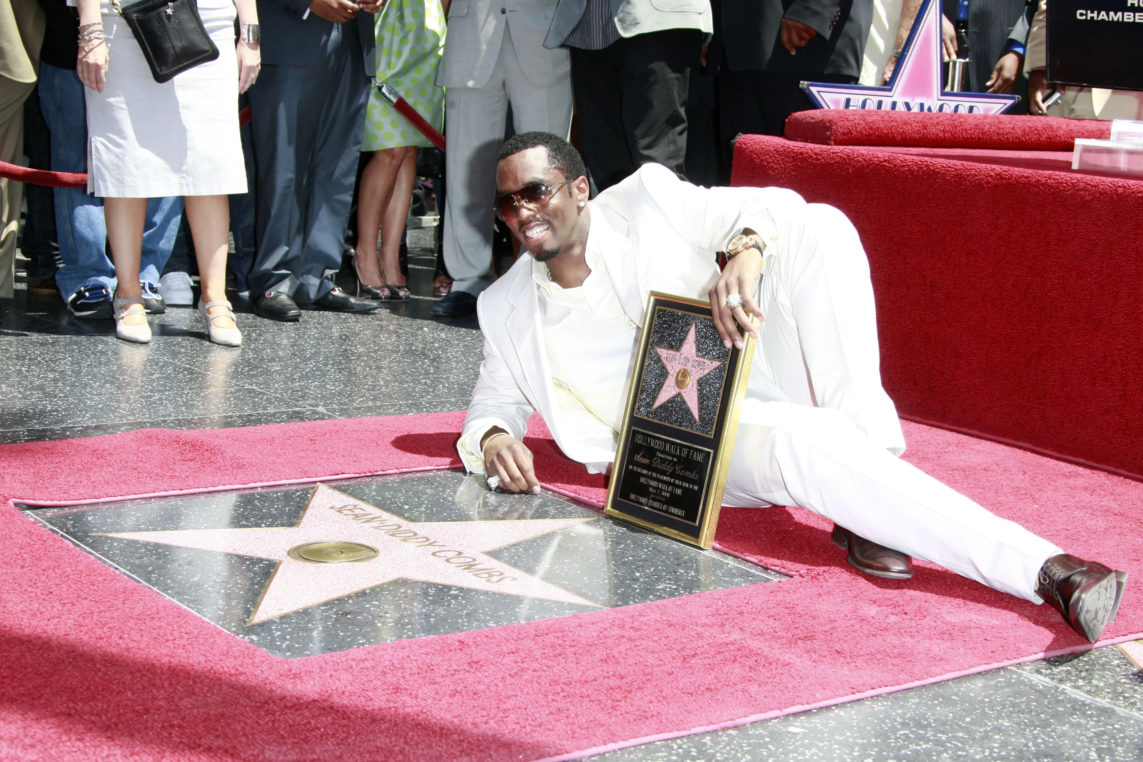 P. Diddy 'de Zwarte Jeffrey Epstein': FBI doorzoekt zijn huizen op verdenking van misbruik, chantage en meer misdrijven