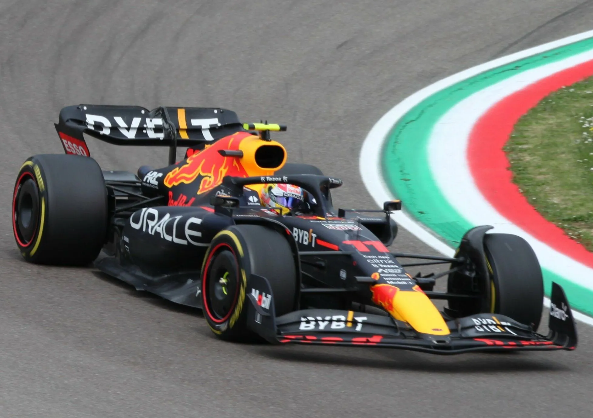 sergio perez et max verstappen 2022 cropped