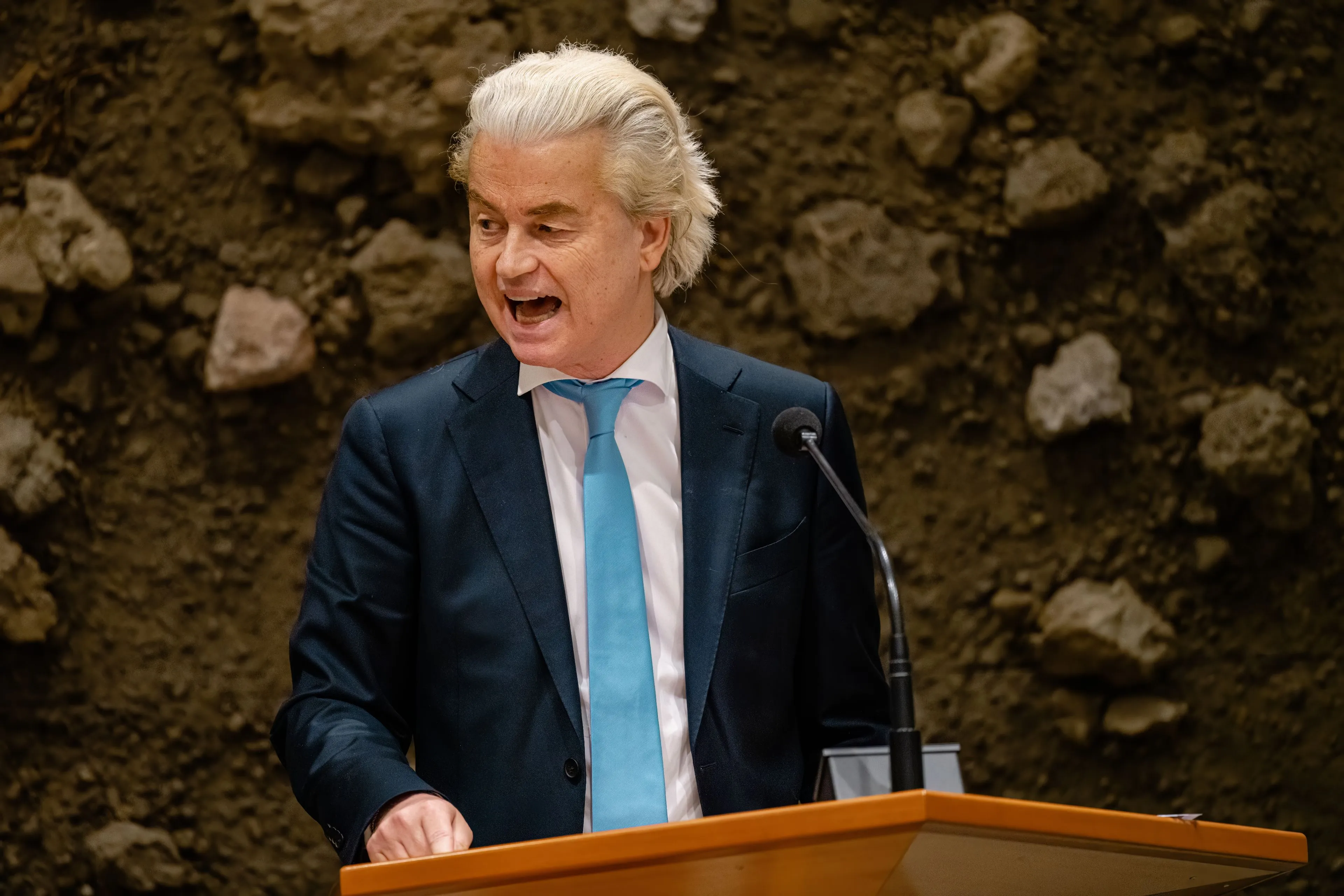 Pats! Geert Wilders haalt keihard uit naar "extreemlinkse oproerkraaiers en links-liberale elites"