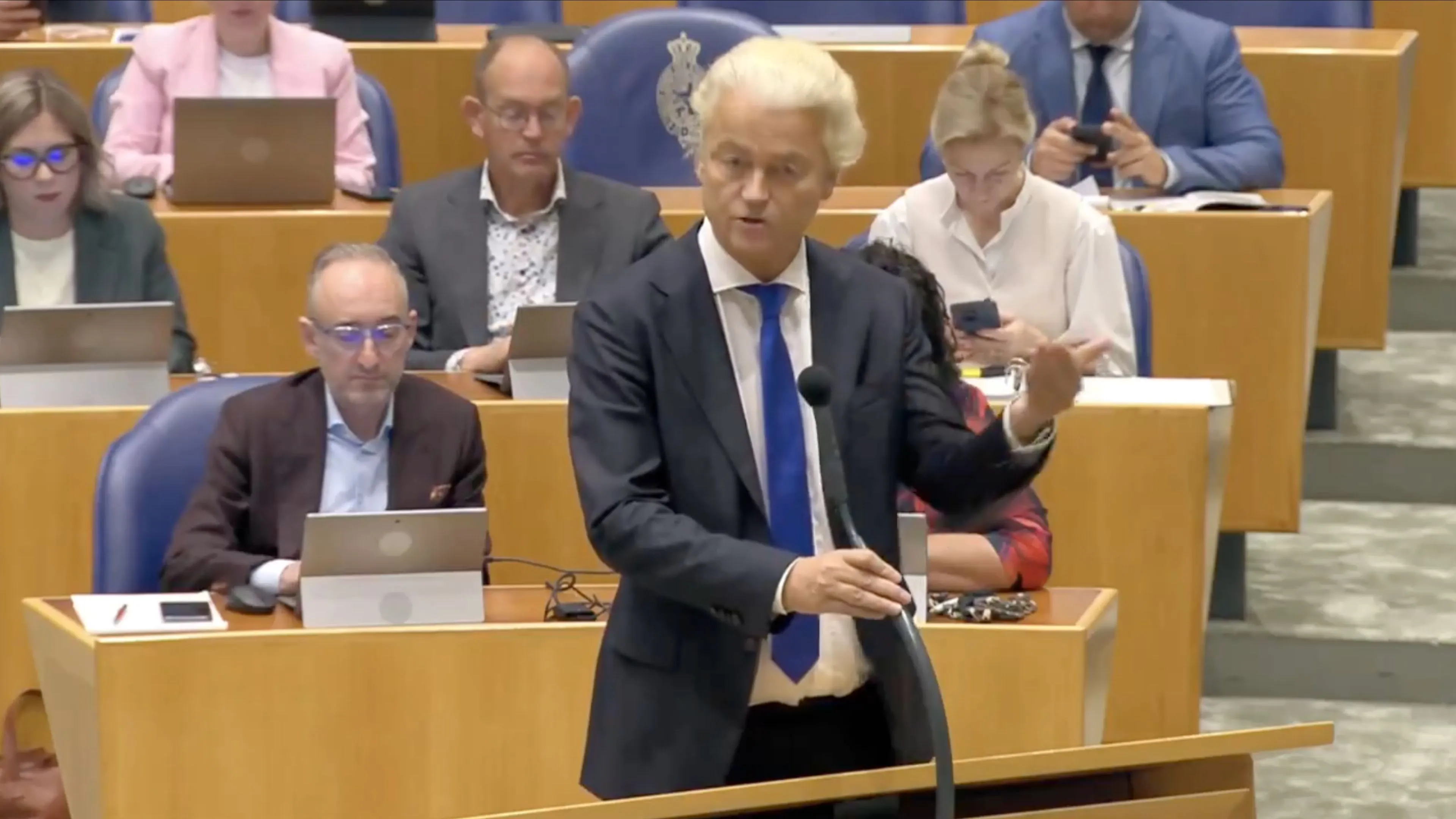Filmpje! Geert Wilders TROTS op minister Faber: 'Goed dat ze een opt-out brief heeft gestuurd naar de EU!'