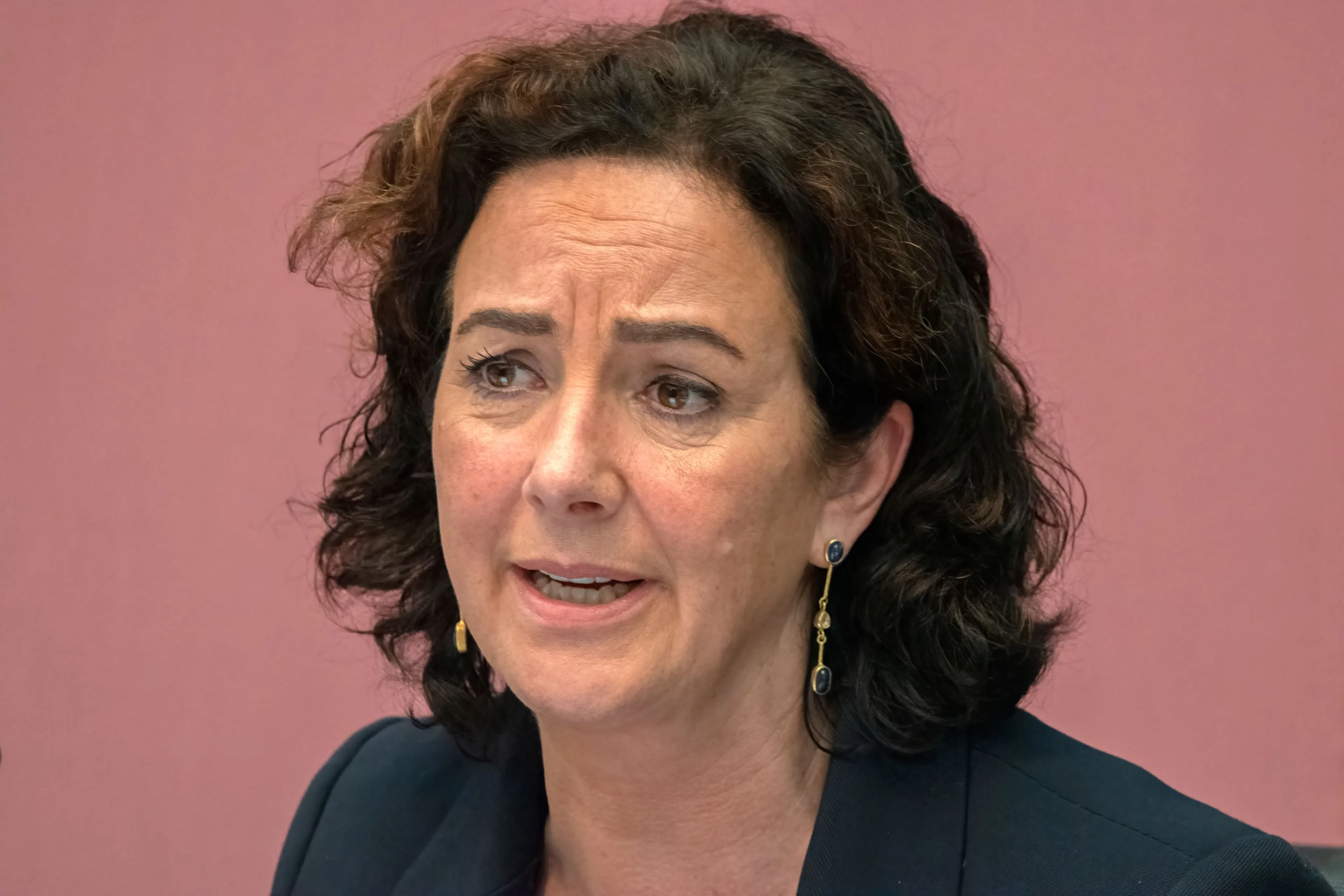 Wut?! Halsema heeft totaal géén zelfreflectie en haalt uit naar Wilders: “Hij discrimineert Marokkanen en moslims!”
