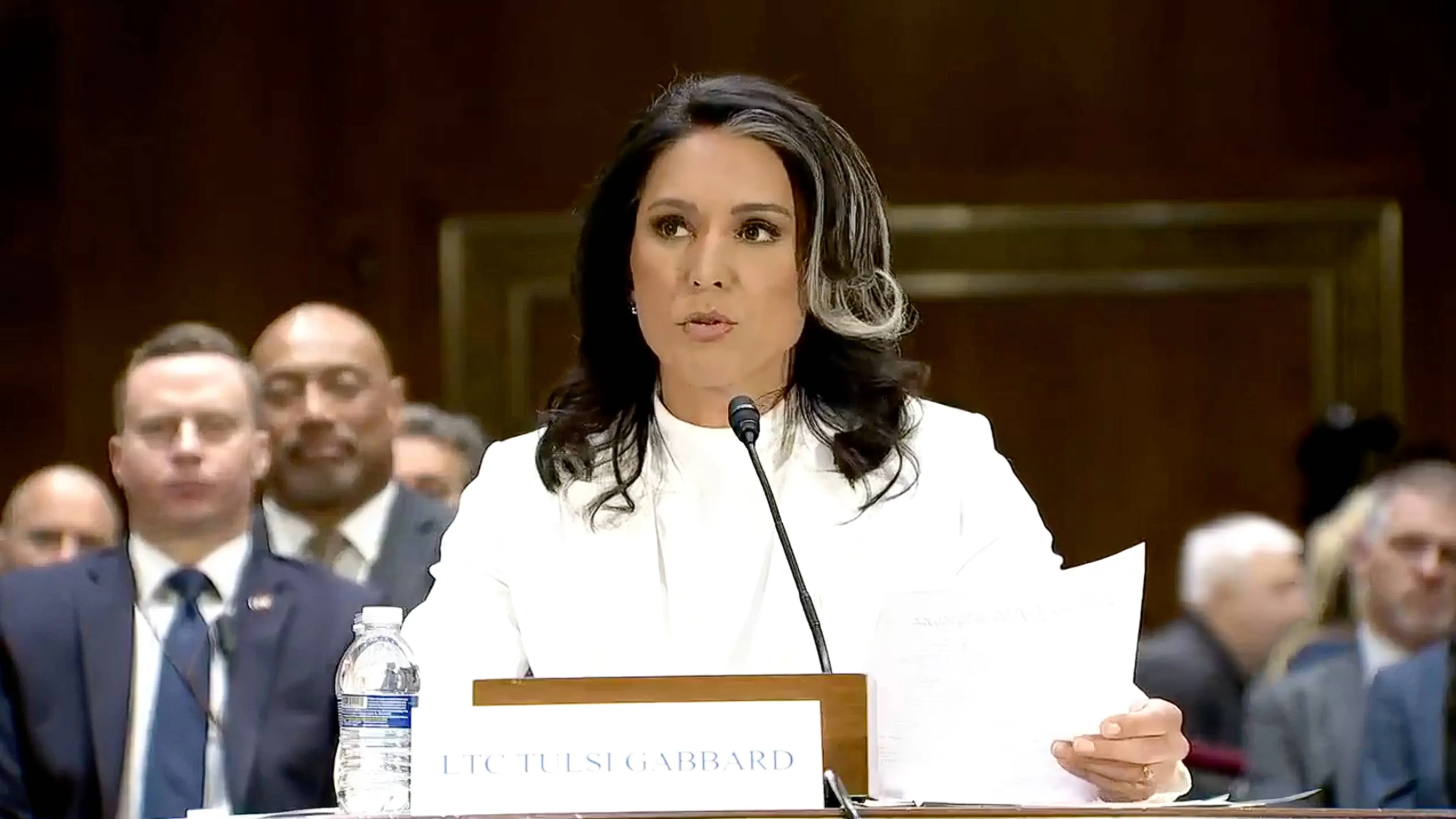 Democraten Proberen Tulsi Gabbard Neer Te Halen: Waarom Ze Zo’n Bedreiging Is