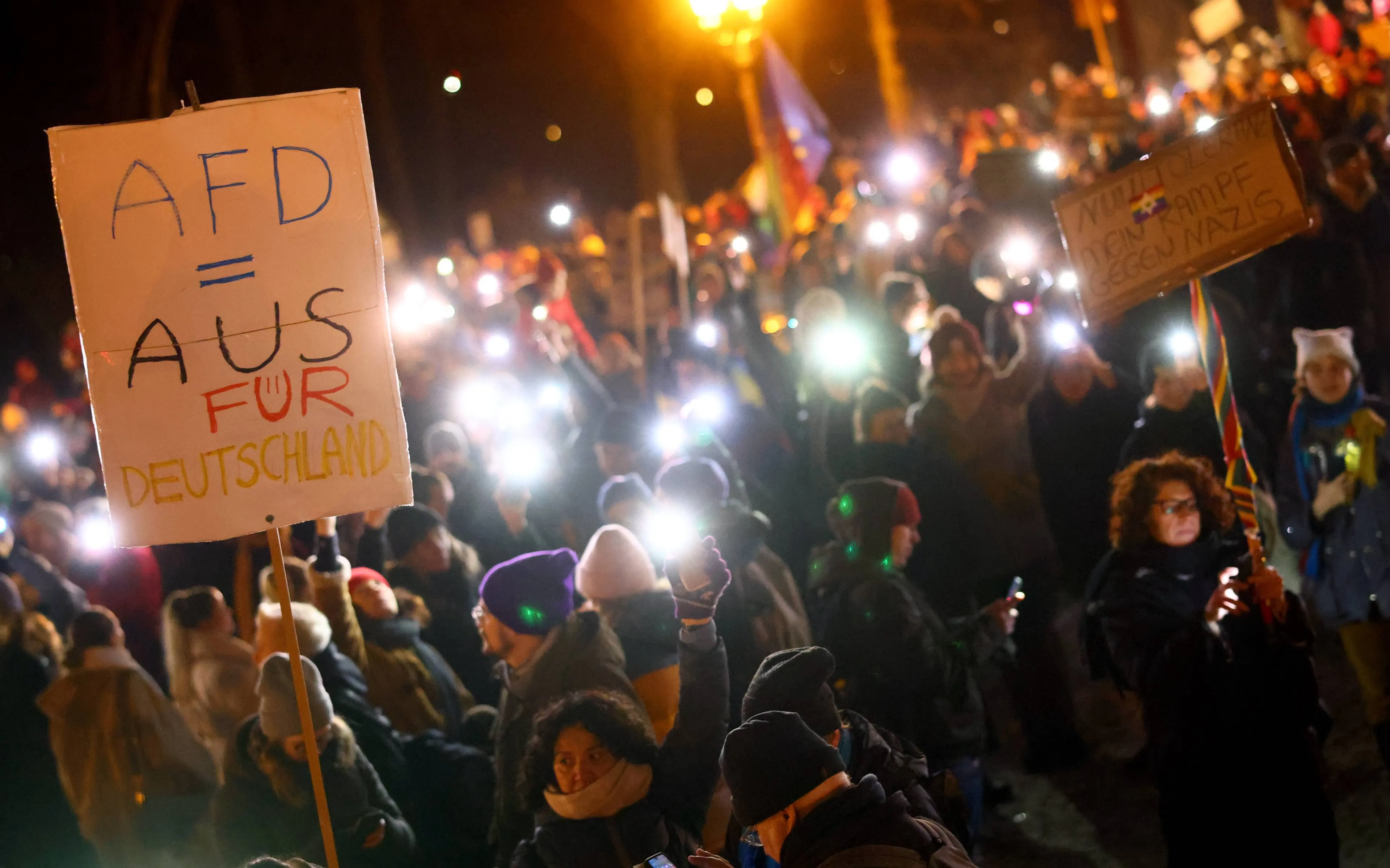 200.000 Linkse Globalisten Demonstreerden Tegen AfD – Maar Peilingen Zeggen Iets Anders