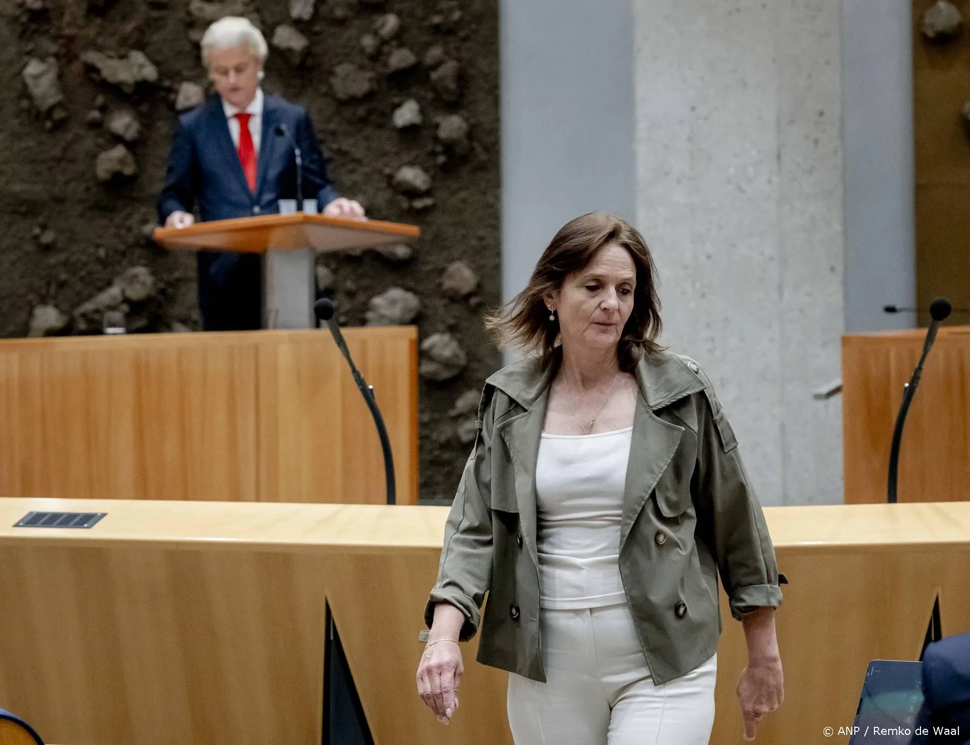 anp040625112 1