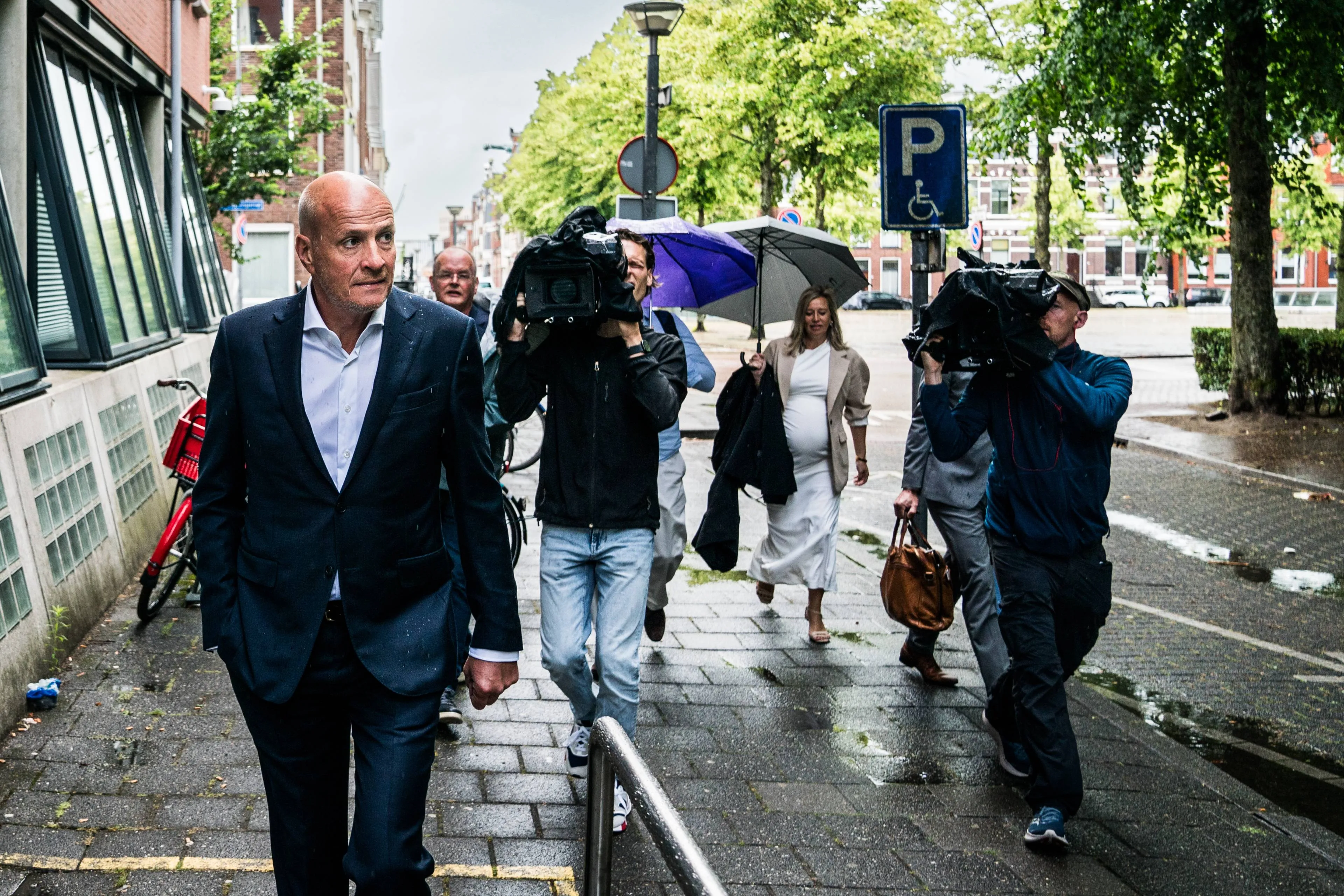 Frits van Eerd hoort vandaag of hij de cel in moet voor witwaszaak