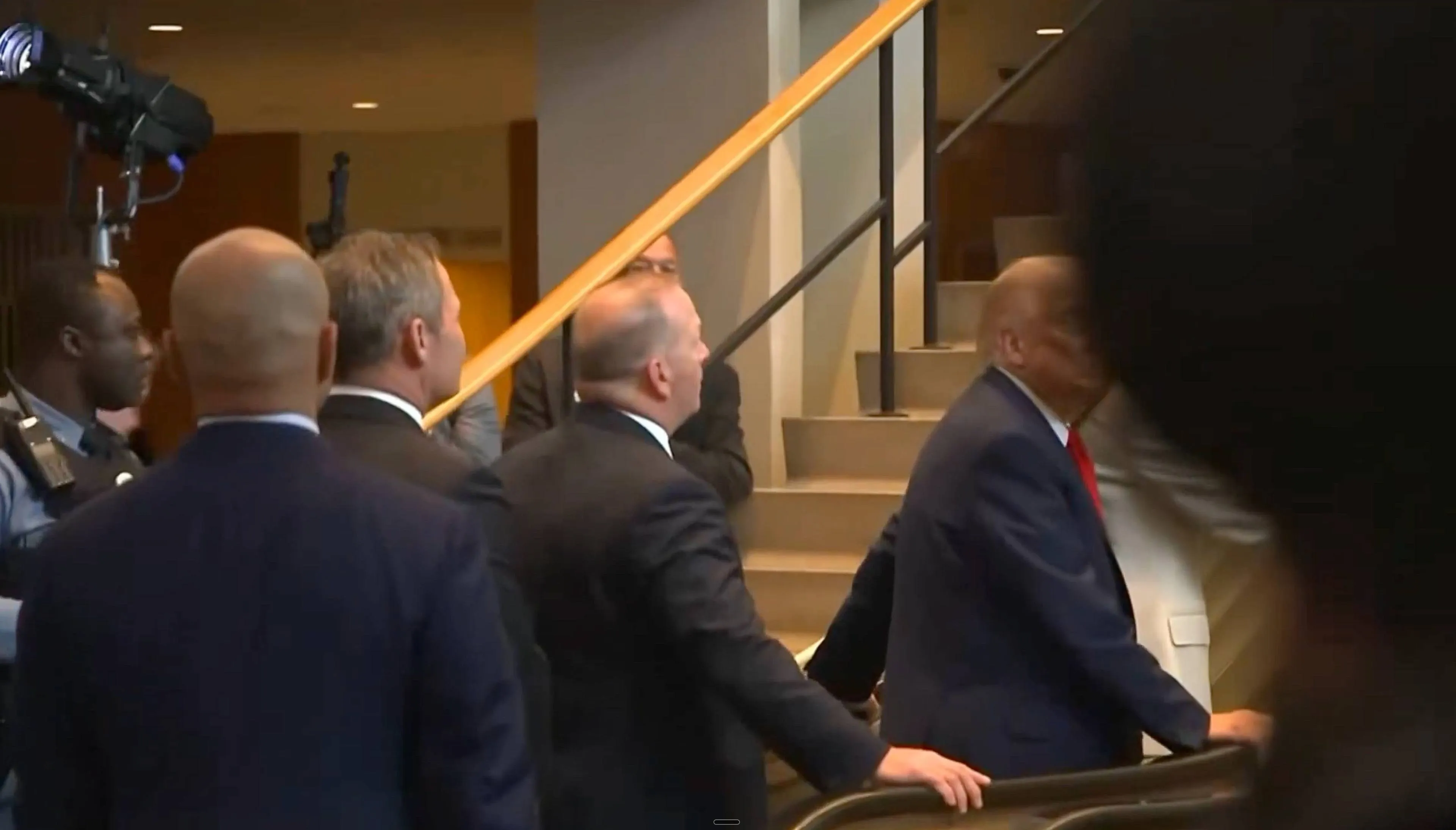 Secret Service onderzoekt roltrapincident bij VN: poging tot vernedering van Trump?