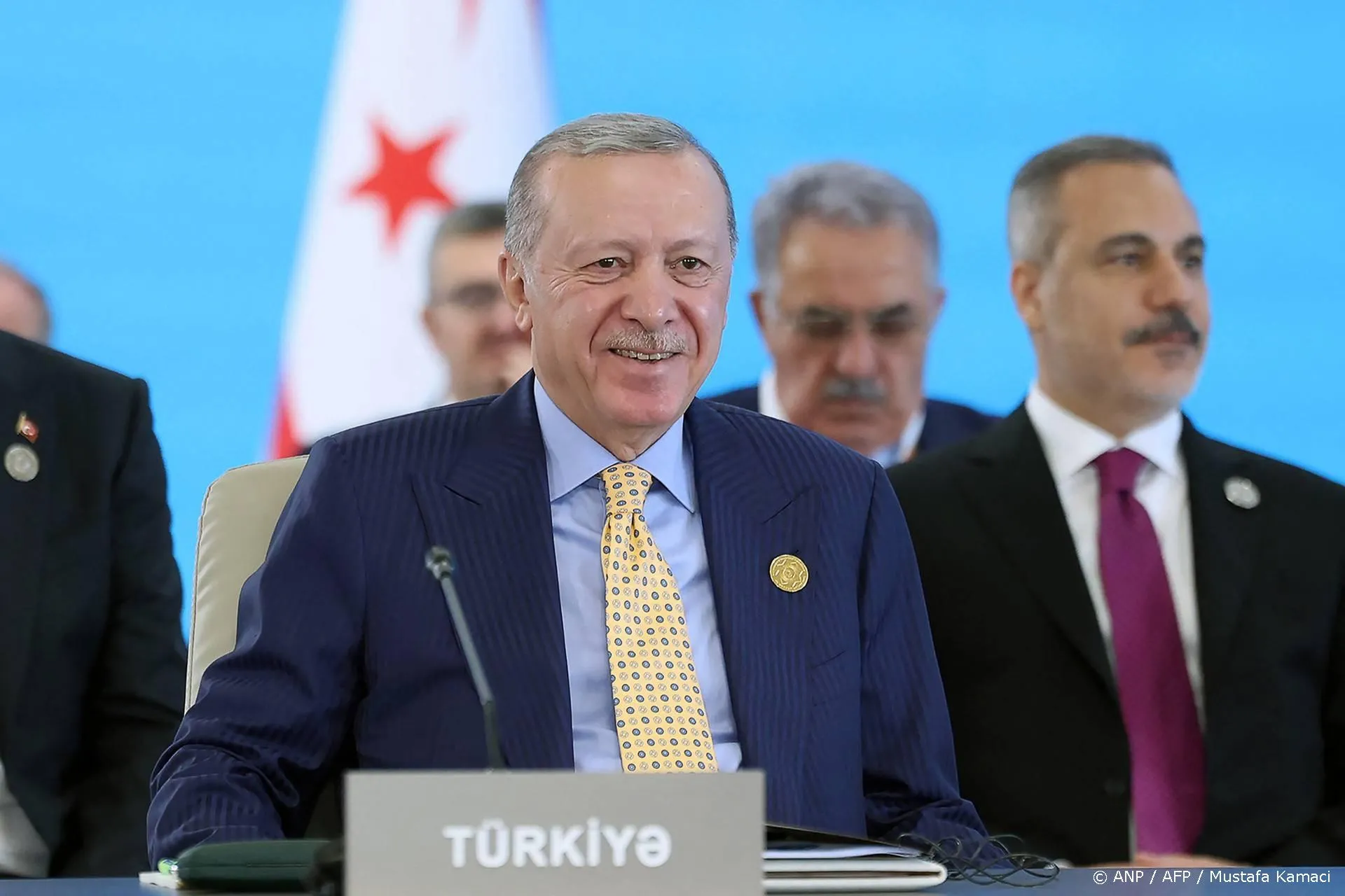 anp081025114 1