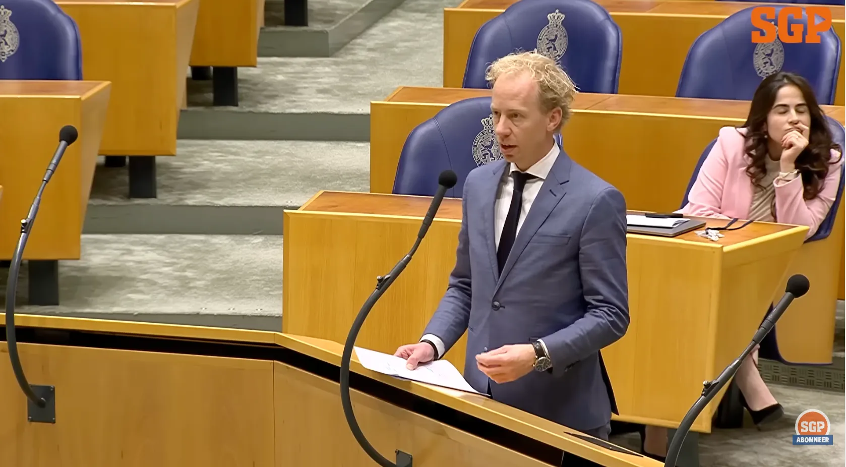 Screenshot 2025-11-28 at 13.04.02