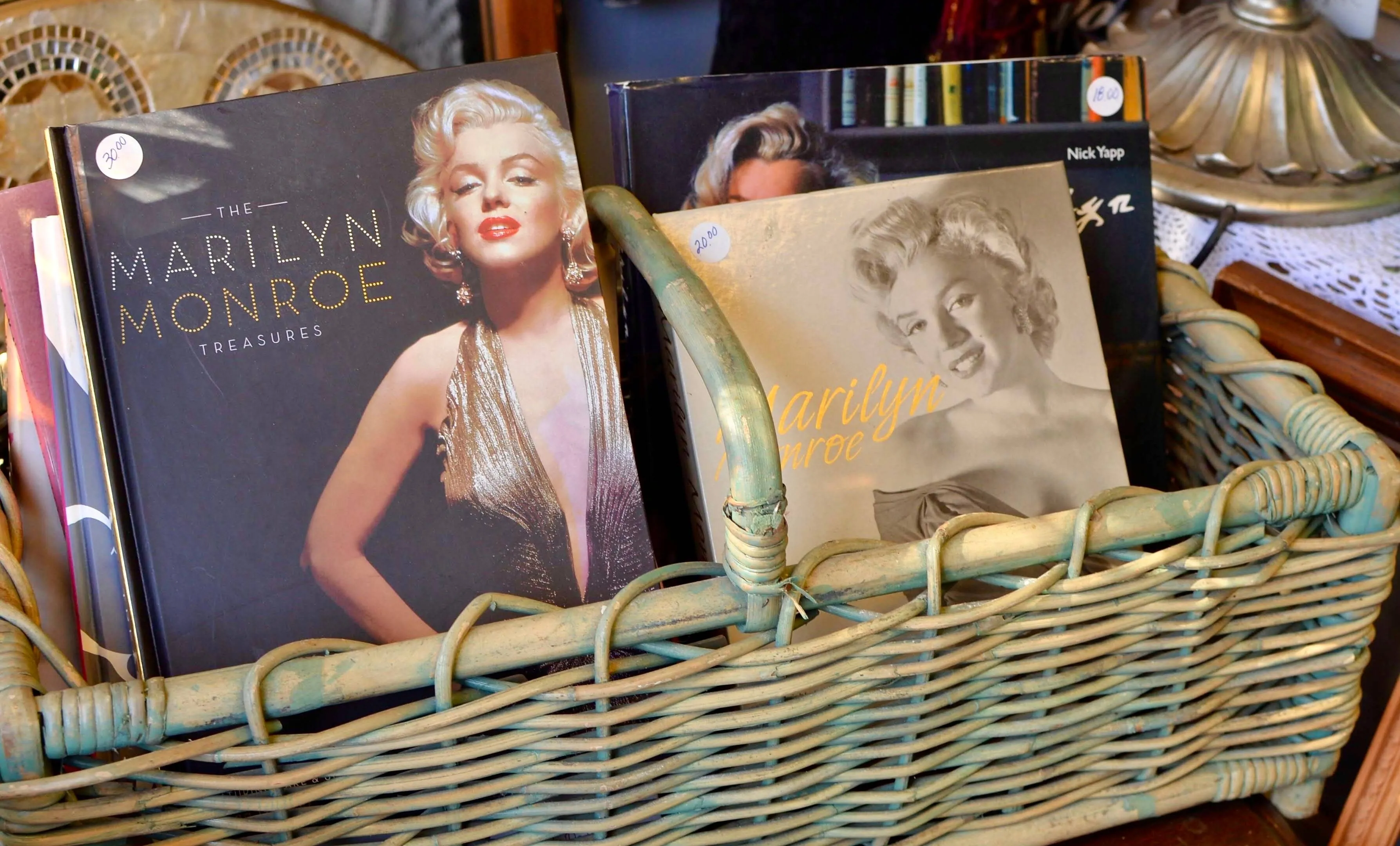 shutterstock_2374738767