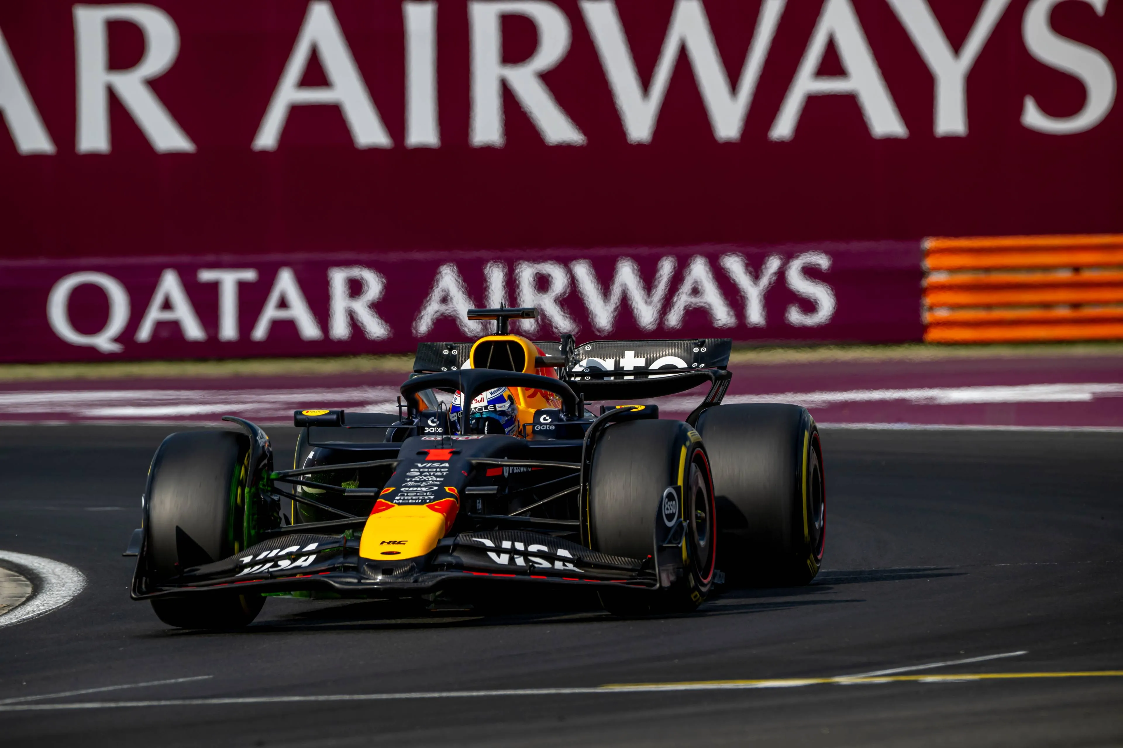 shutterstock_2705511871