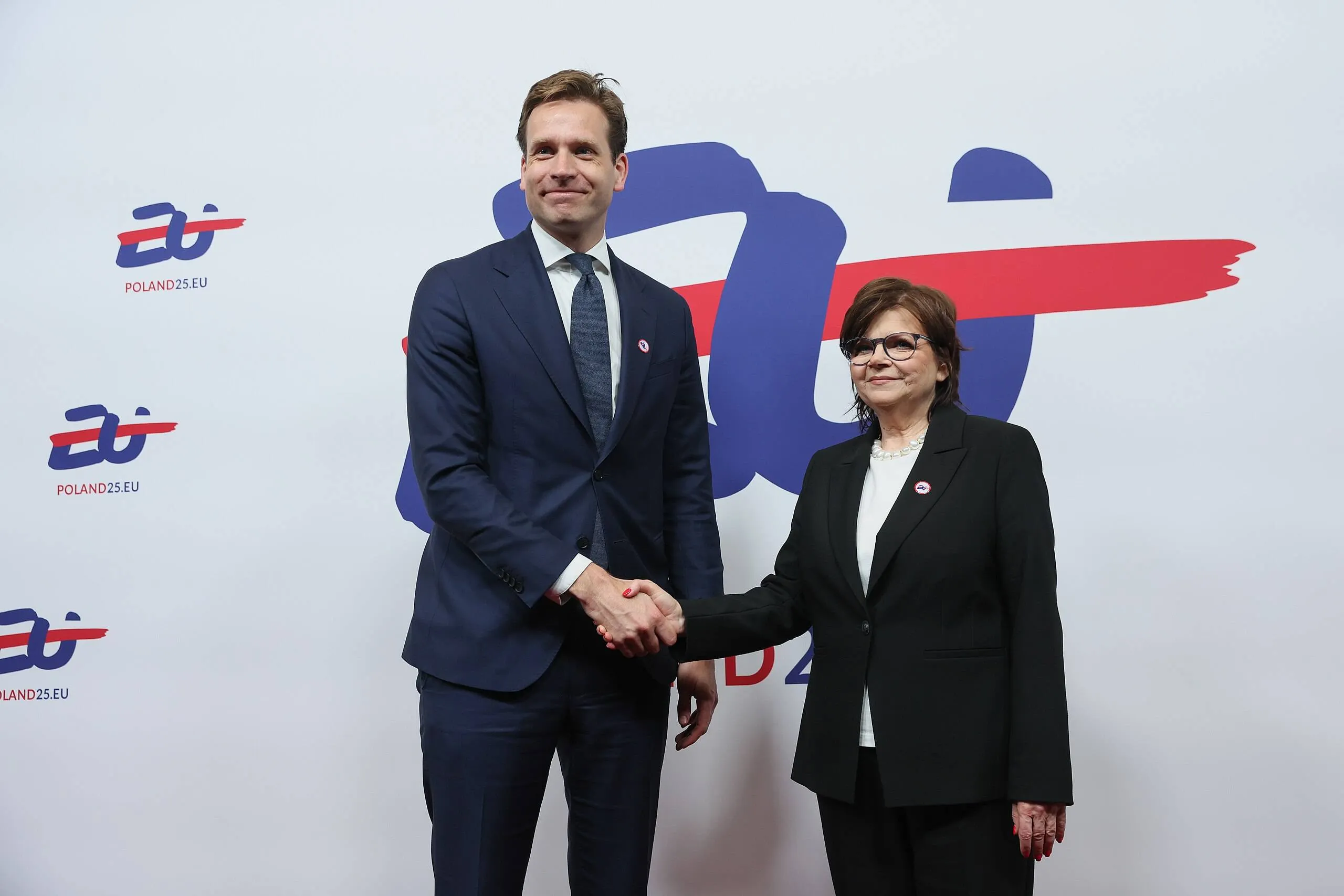 Vincent_Karremans_and_Izabela_Leszczyna_-_Informal_meeting_of_health_ministers_-_March_2025