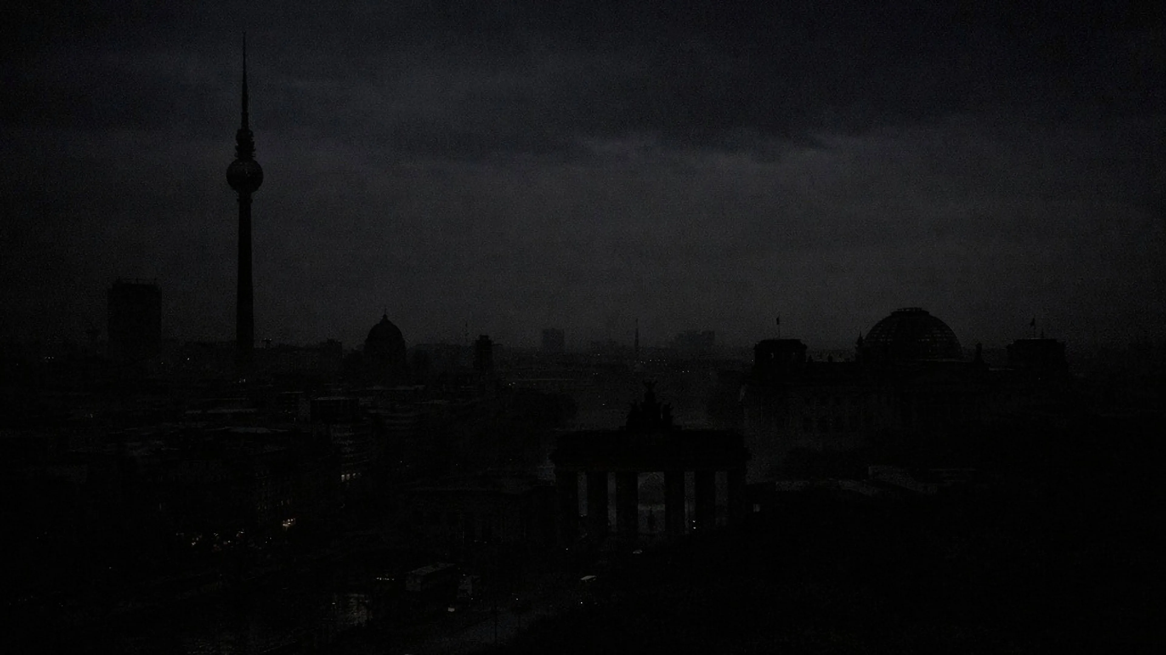 shutterstock_2721648149 (1)