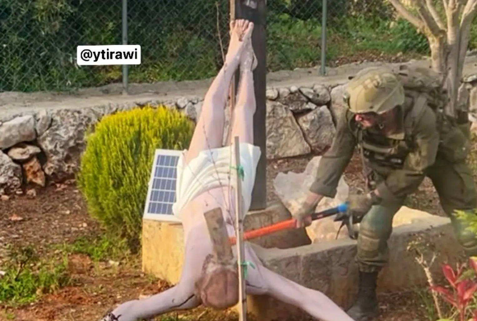 Screenshot 2026-04-20 at 12.05.46