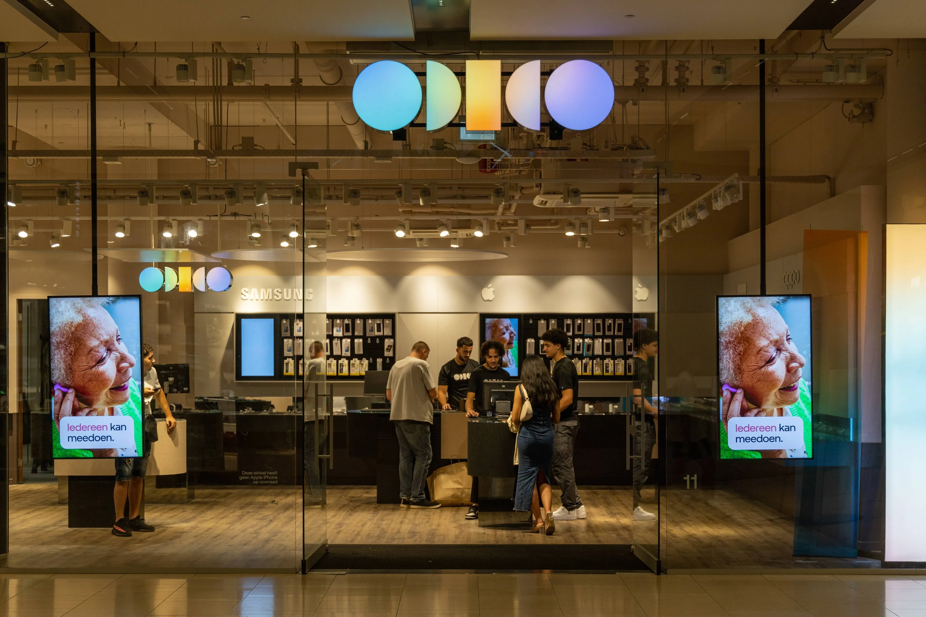 shutterstock_2358493113