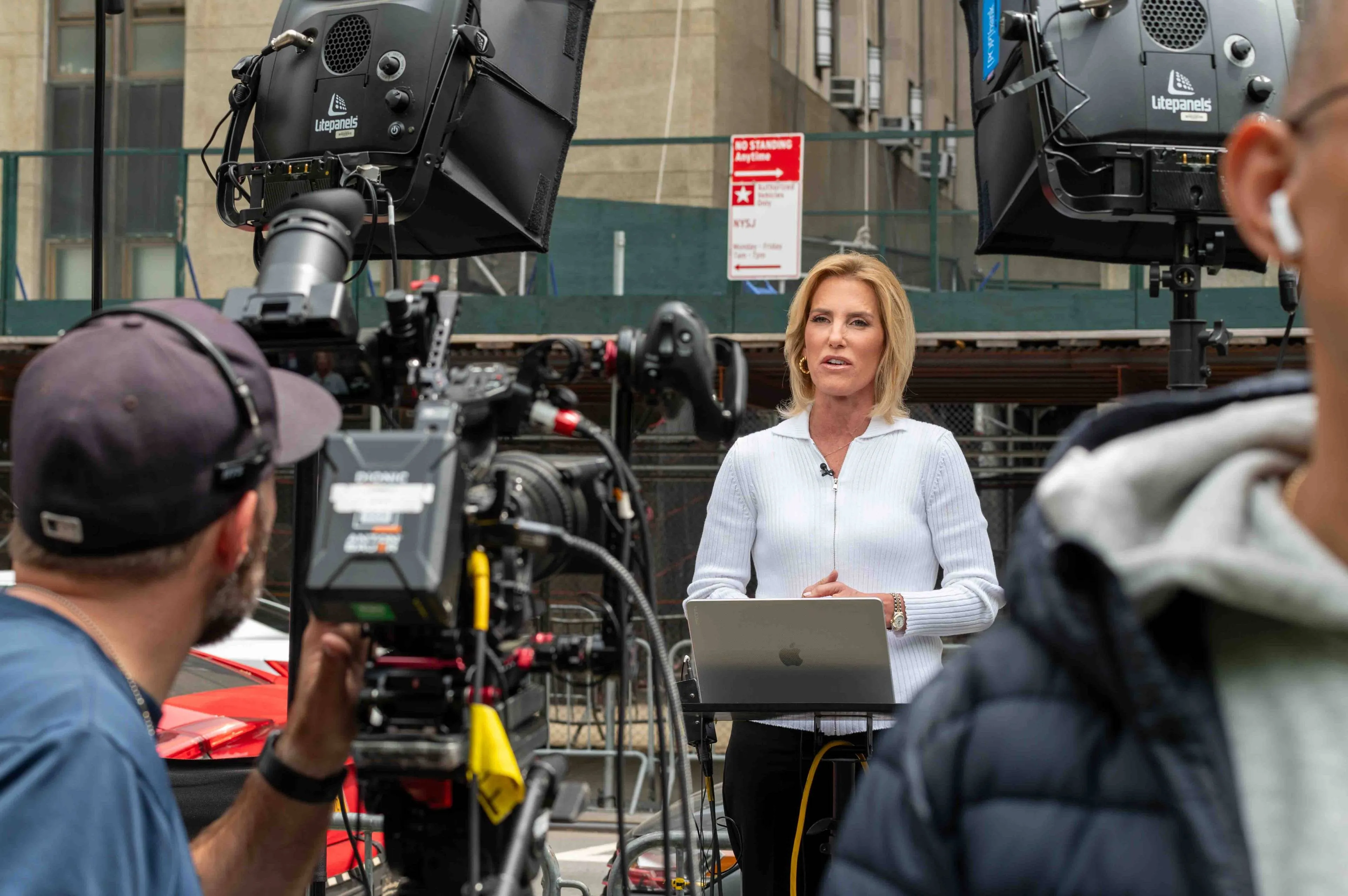 shutterstock_2468694463