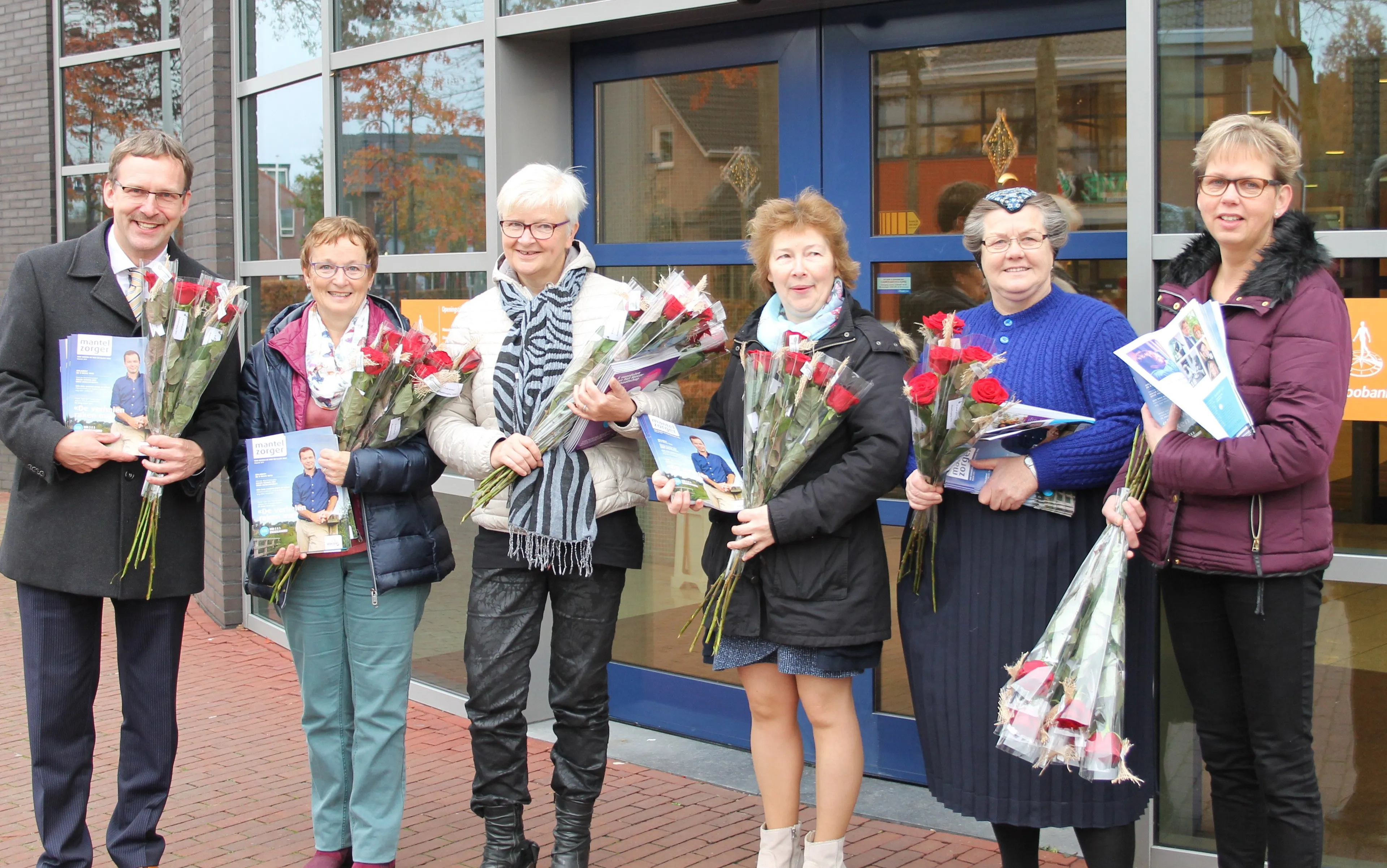 img 4750 rozen voor mantelzorgers e1447239105265