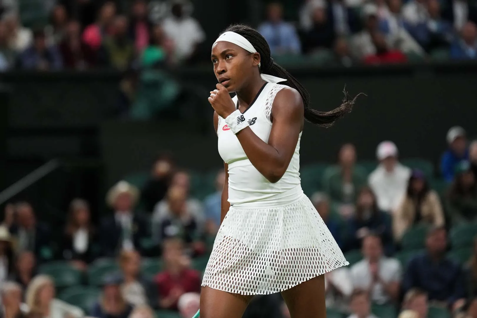 47 minutes enough for Gauff to make surprising appearance and destroy Polish hopes after 23-hour journey