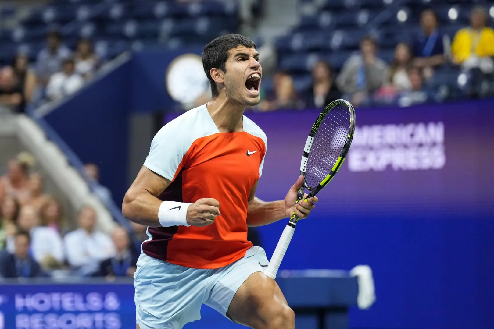 Carlos Alcaraz wins first match as world no. 1 to secure Spain's victory over Korea