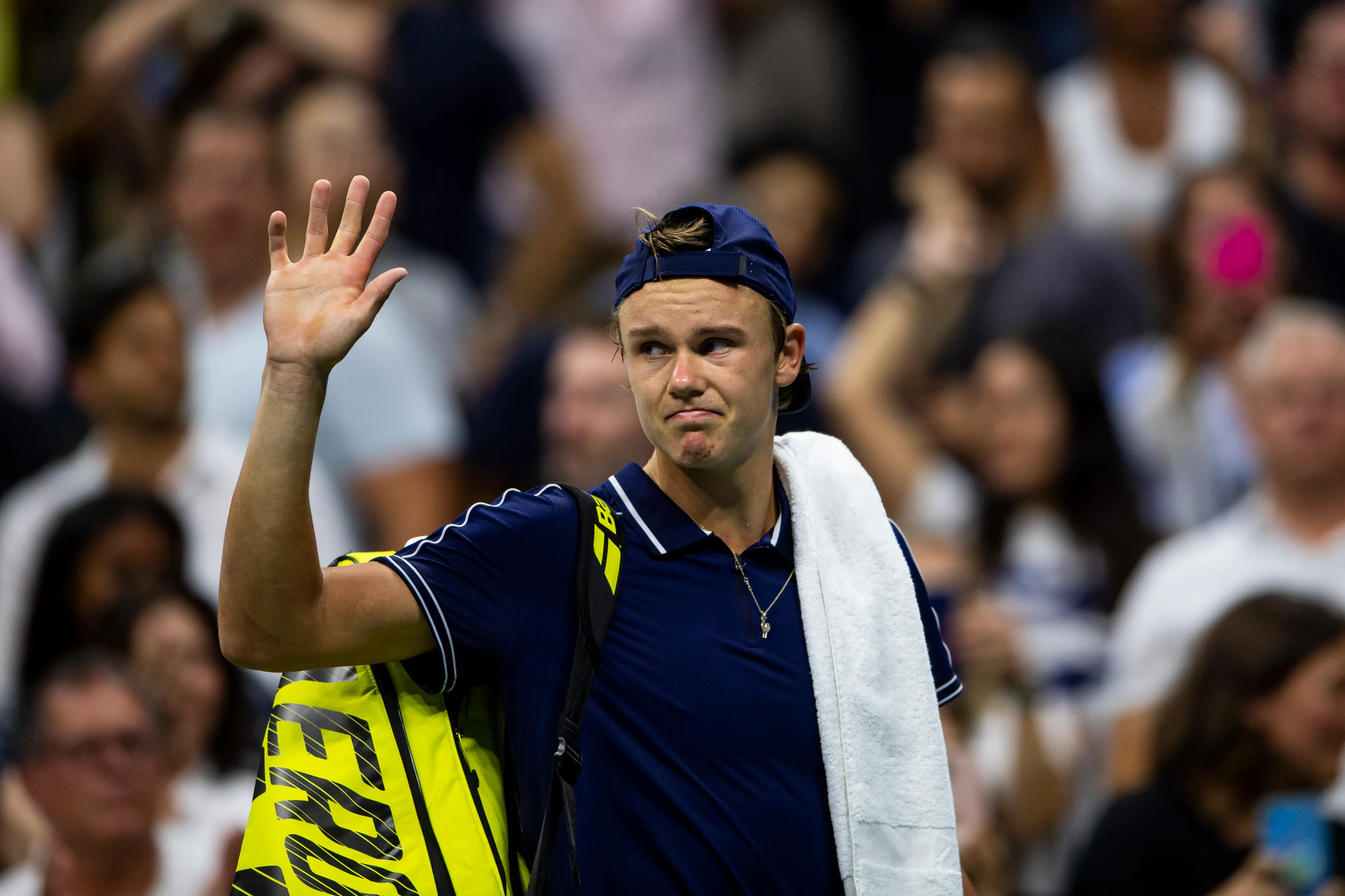 WATCH: Rune rolls his ankle as he reveals "worried" feeling and wrist problems