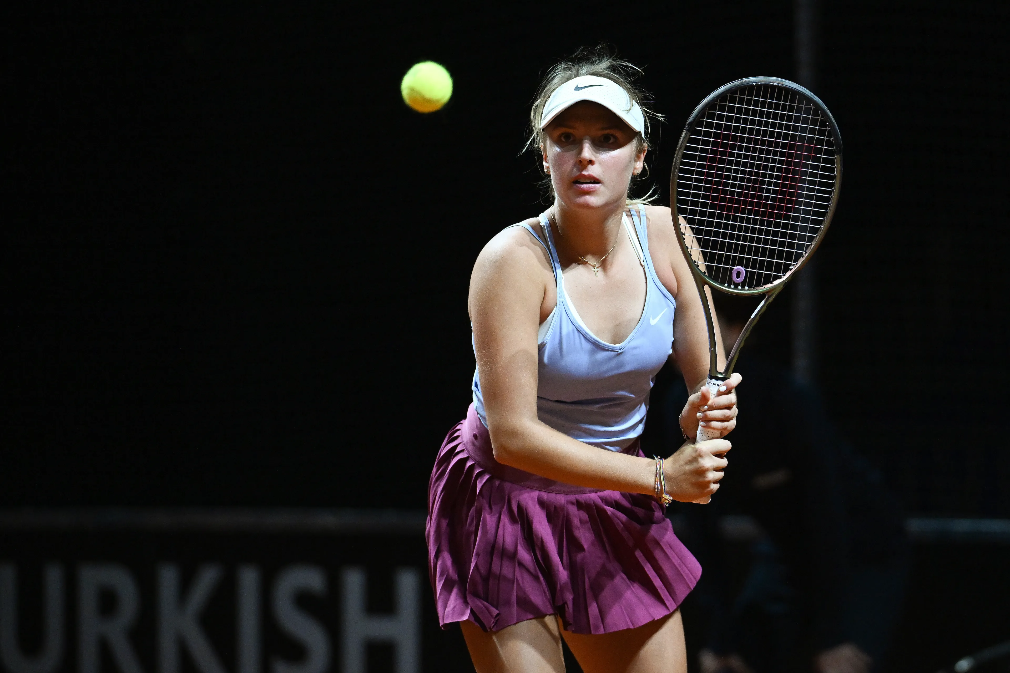 18-Year-Old Fruhvirtova Bursts Into Tears After Horrific Fall At Wimbledon, Martic Helps