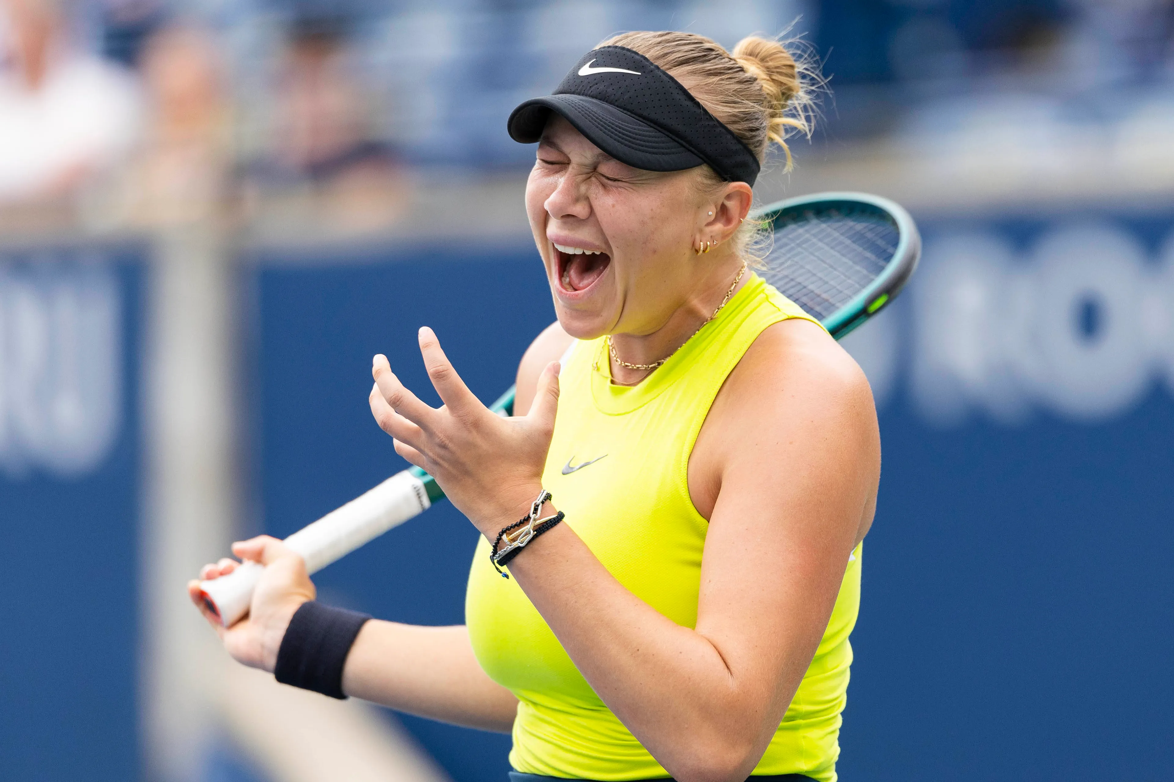 Anisimova Raises Concerns Over WTA Schedule After First-Round Dubai Loss