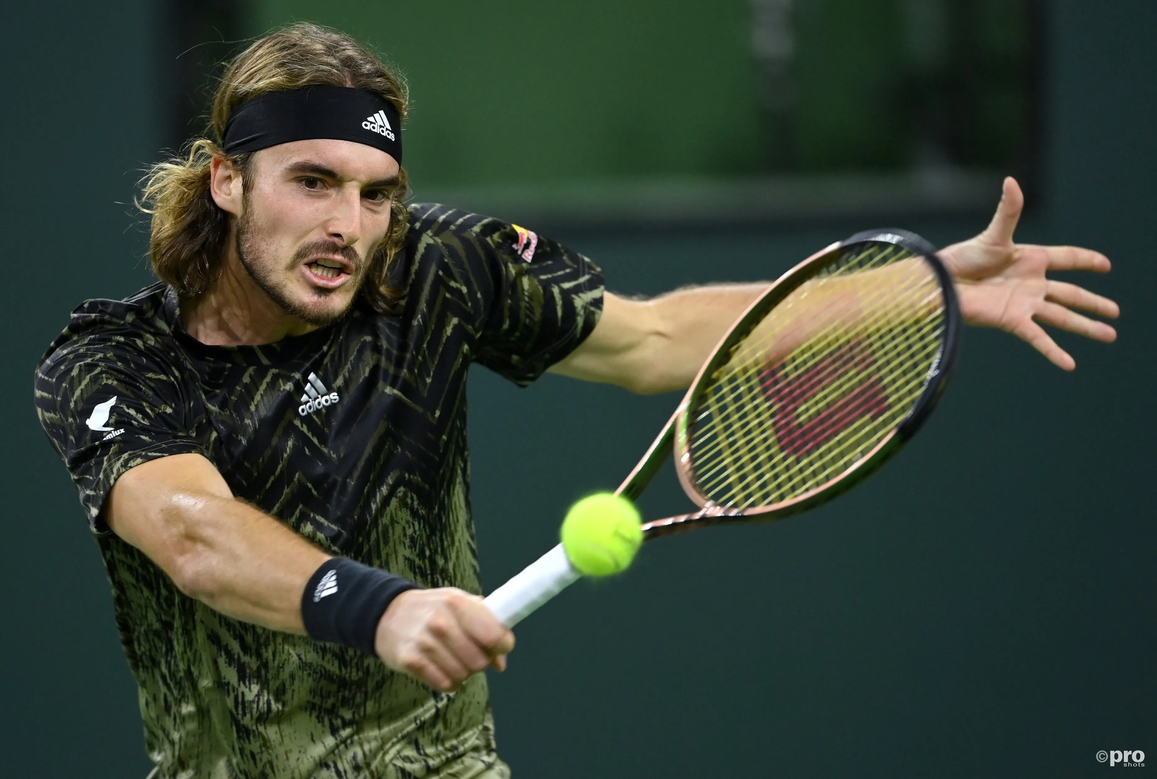 Tsitsipas sieht  Djokovic als sein "Vorbild": "Ich nehme mir an Djokovic ein Beispiel"