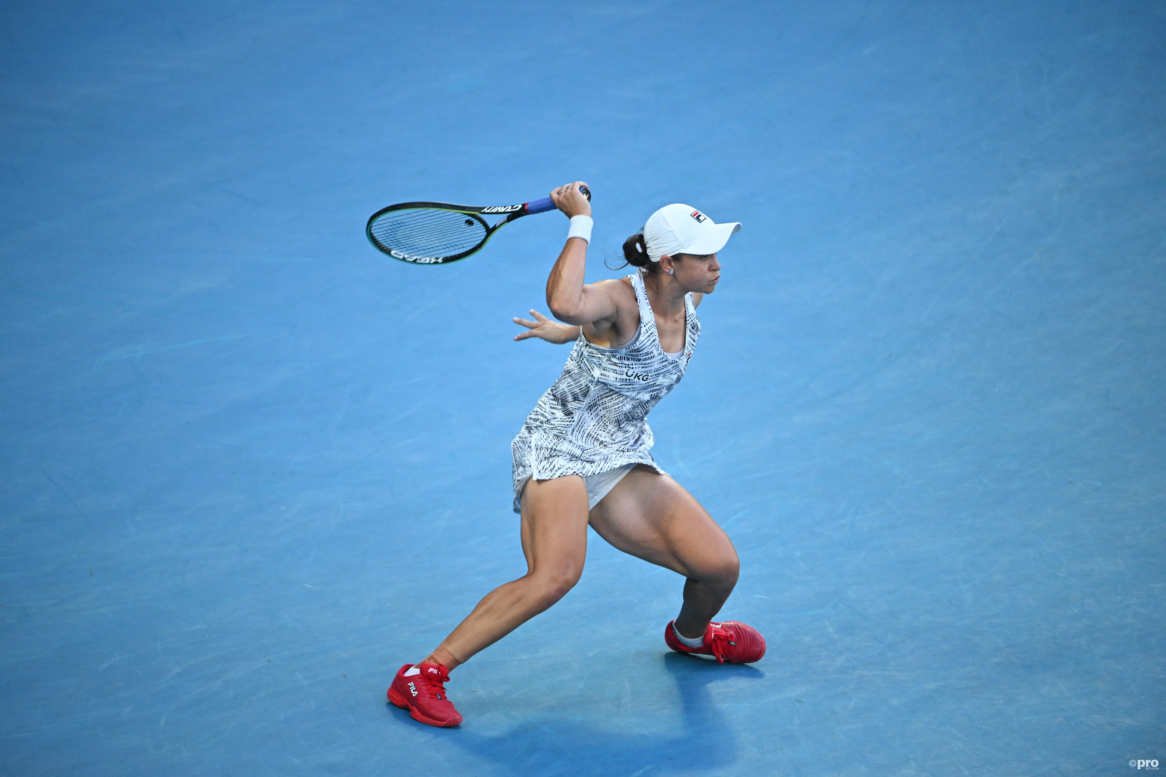 "She has a beautiful swing!" - Tiger Woods impressed by Ashleigh Barty's golf game