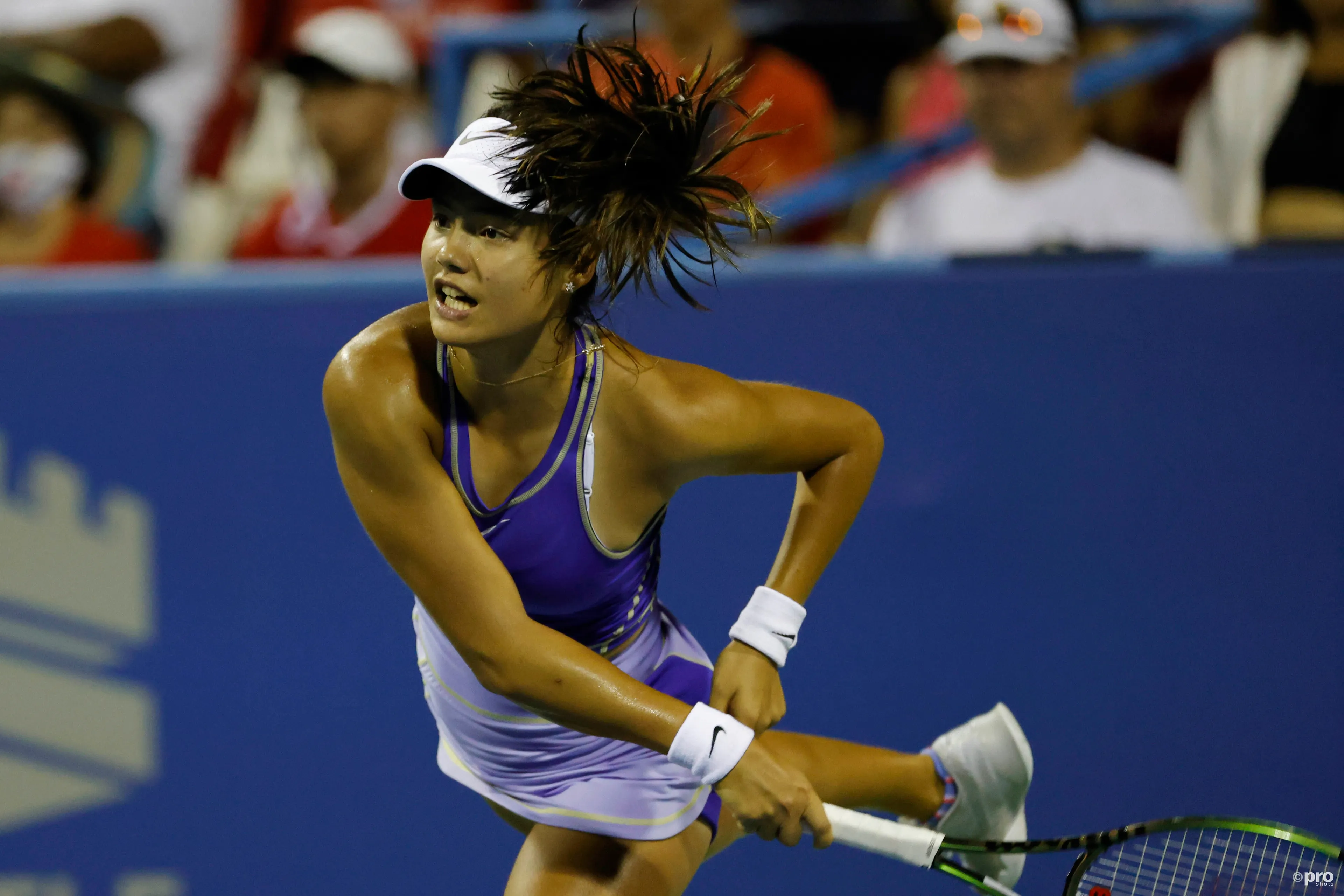 Emma Raducanu kehrt in Indian Wells trotz Handgelenksverletzung als Siegerin zurück