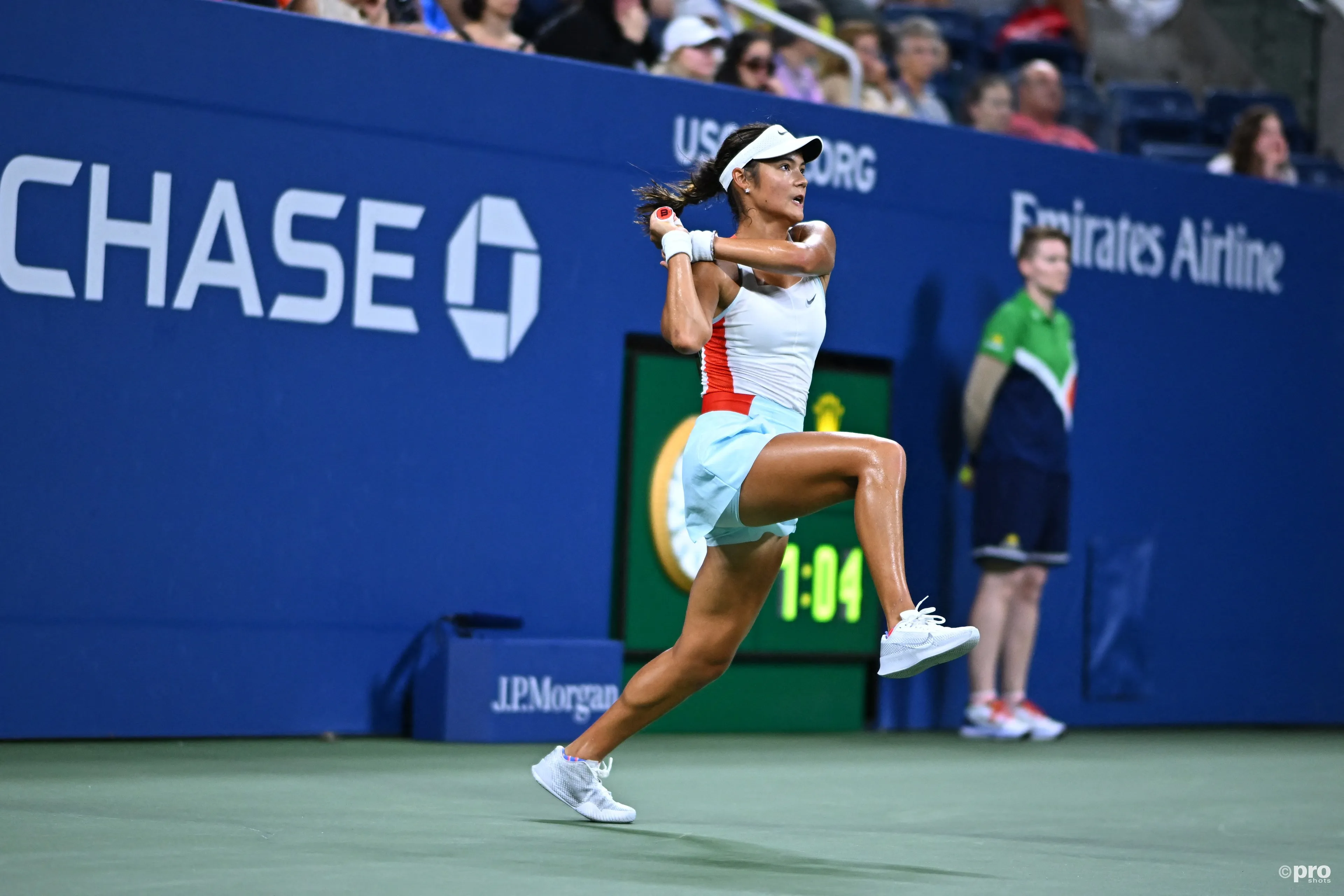 Raducanu needs to get used to physical, mental and emotional stress to succeed according to Prakash Amritraj
